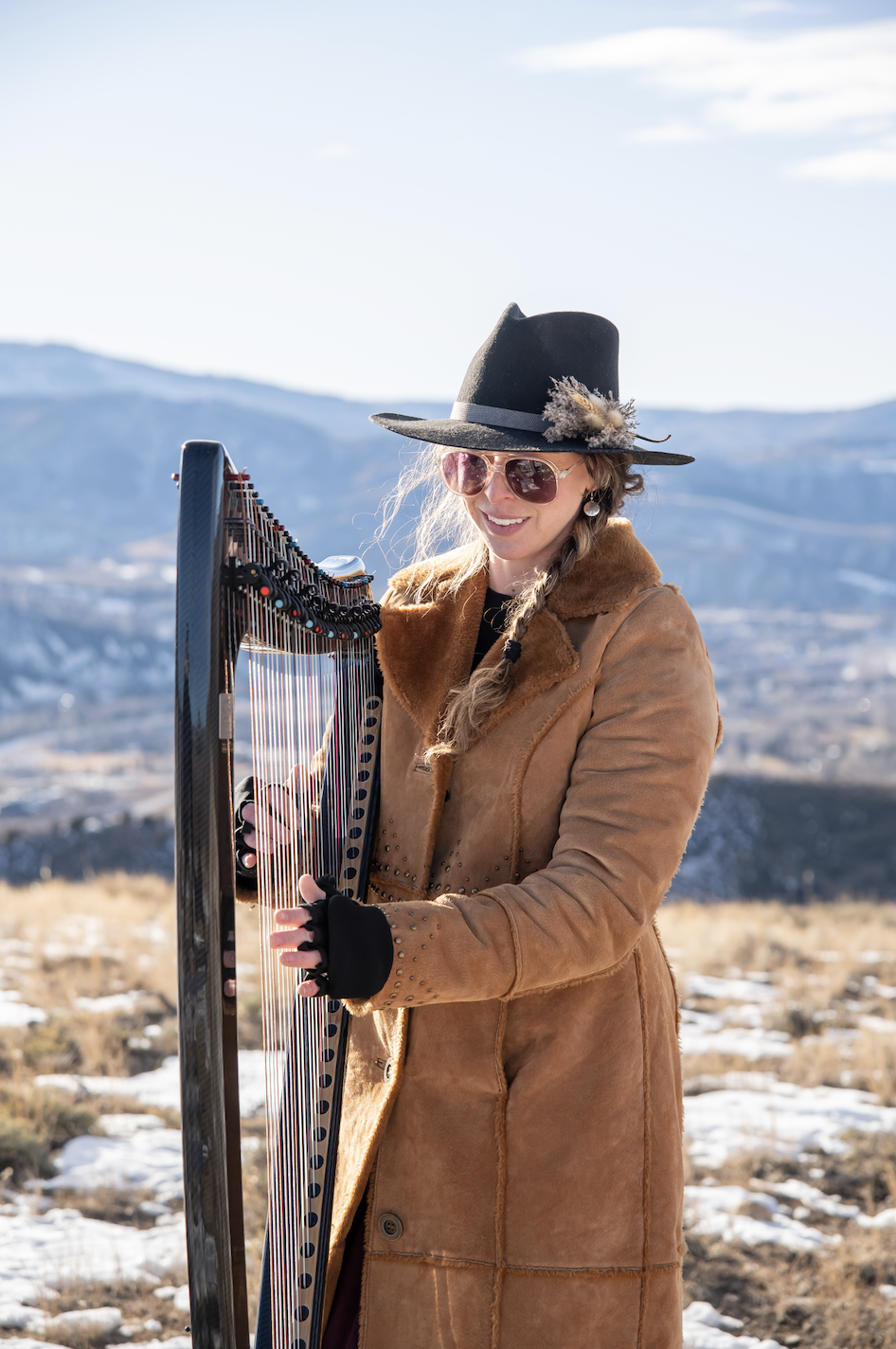 mountain-elopement-ceremony-harpist.png