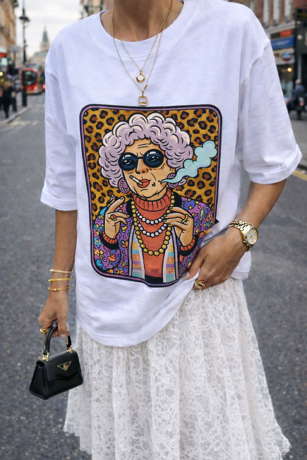 zyetta white tshirt.png