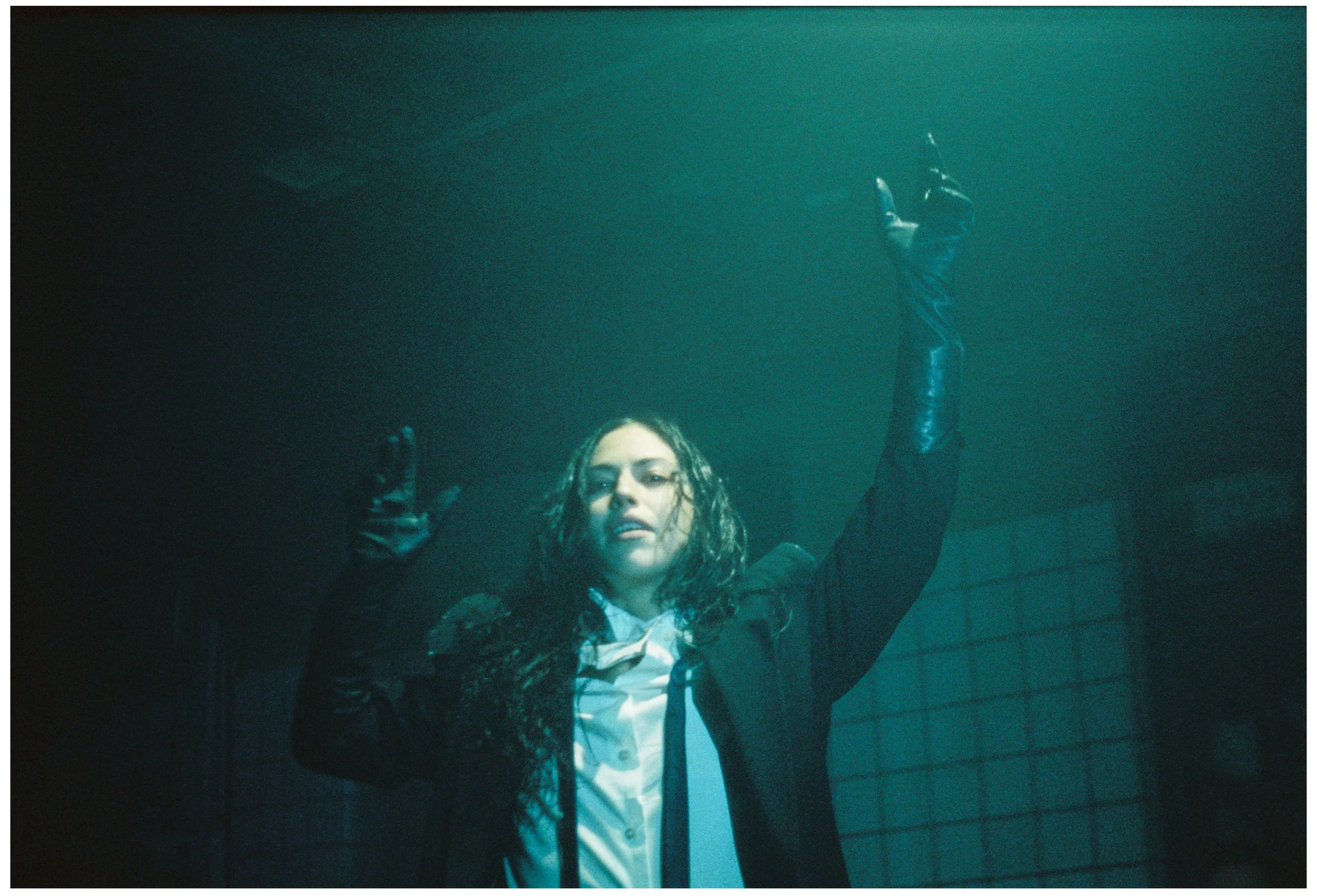 I was commissioned as a photographer for the Molt Performance Festival at the legendary OHM in Berlin, with complete creative freedom.

The project documents the performances and atmosphere, reflecting the event’s energy and creativity through a pers