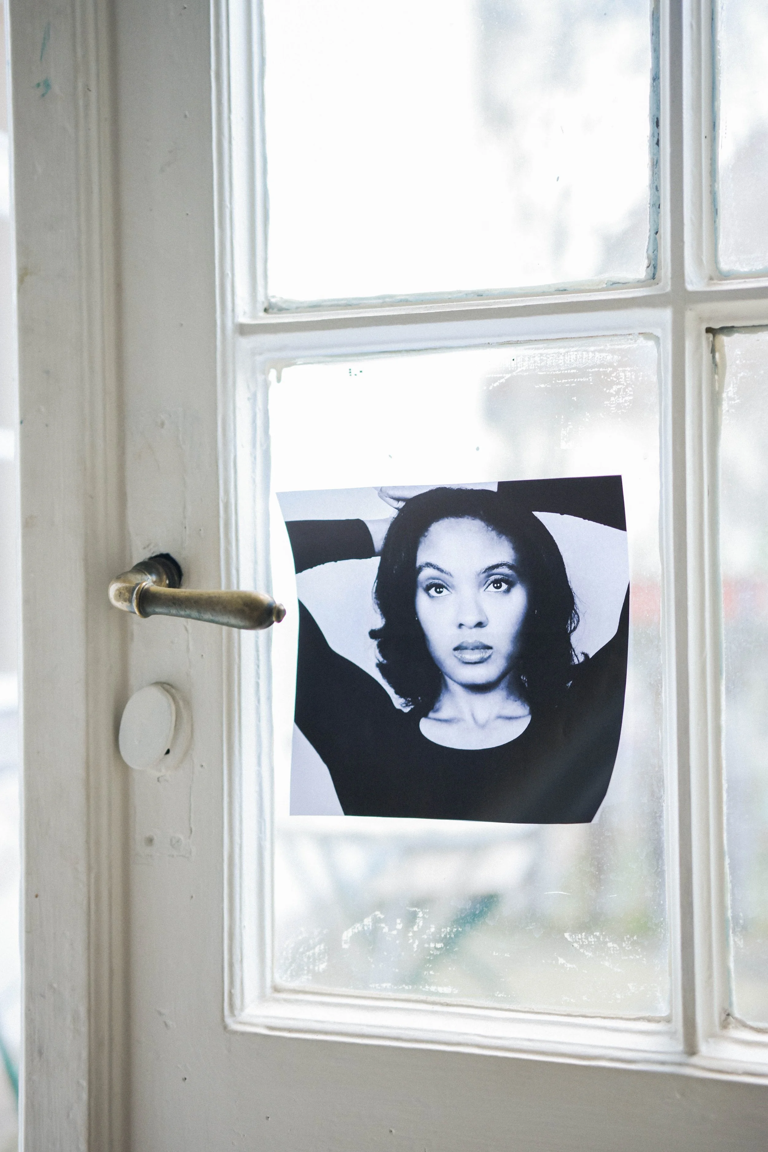 GlogauAIR is a non-profit artist residency in Berlin that brings international artists together to develop projects in individual studios.

Open Studios, an event at which residents open their work spaces to the public, take place every three months.