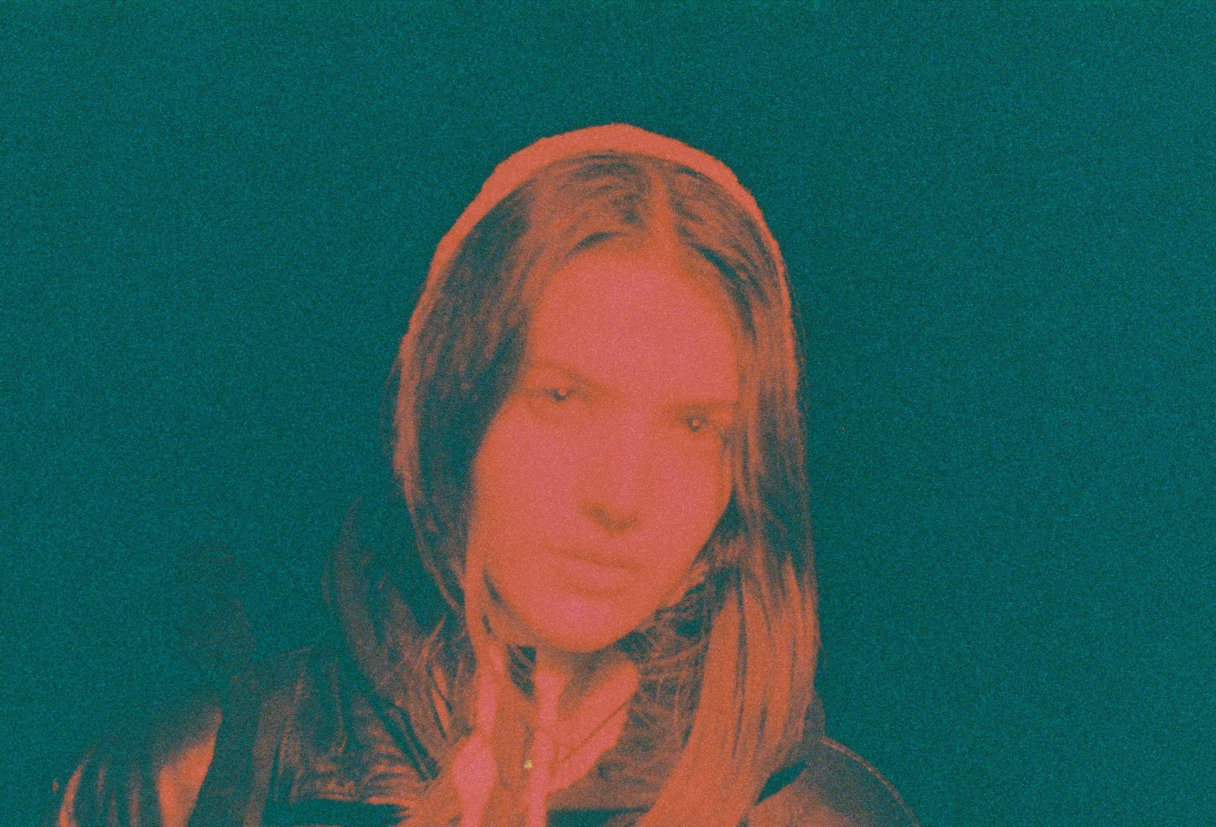 I was commissioned as a photographer for the Molt Performance Festival at the legendary OHM in Berlin, with complete creative freedom.

The project documents the performances and atmosphere, reflecting the event’s energy and creativity through a pers