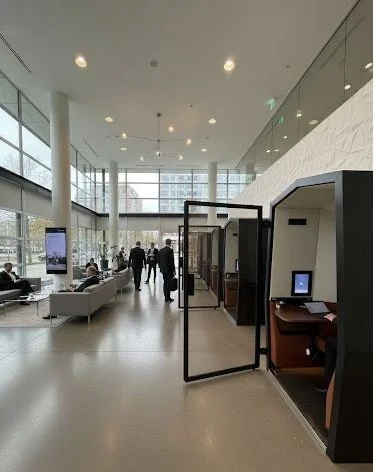 smart pods for high connected and isolated experience for entrepreneurs