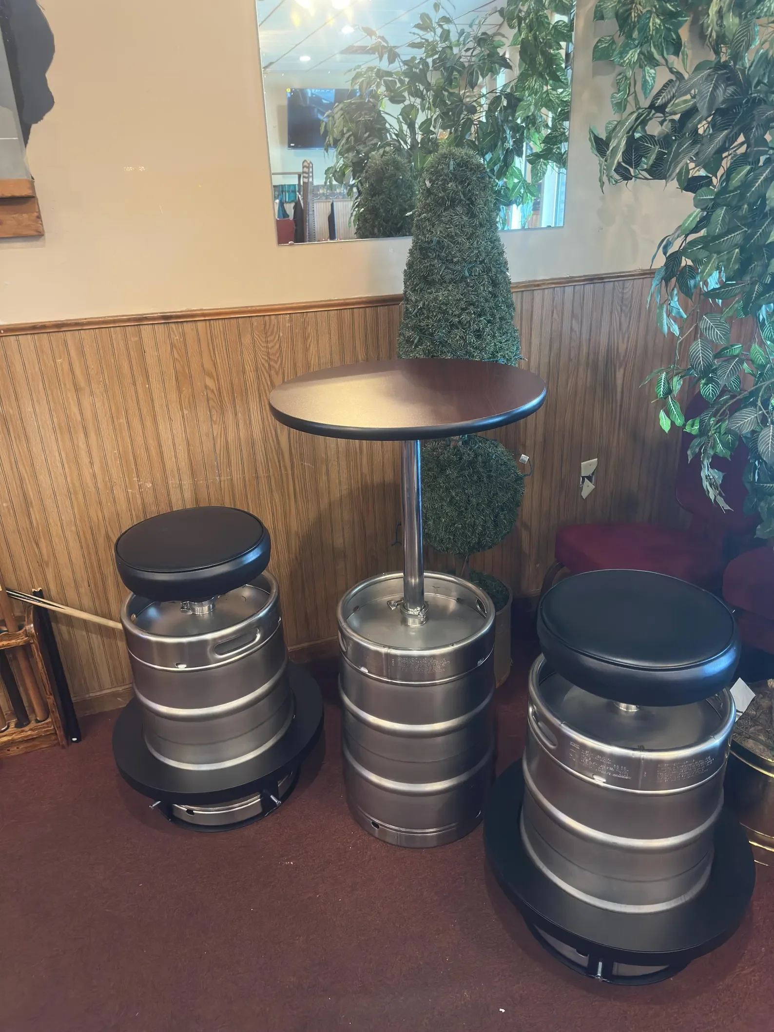 keg stool3.webp