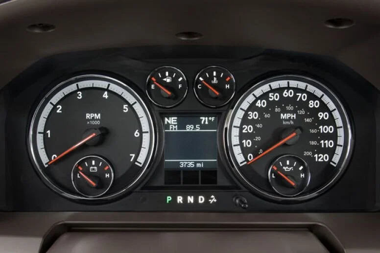 2013 RAM 1500 dashboard showing no air suspension warning lights