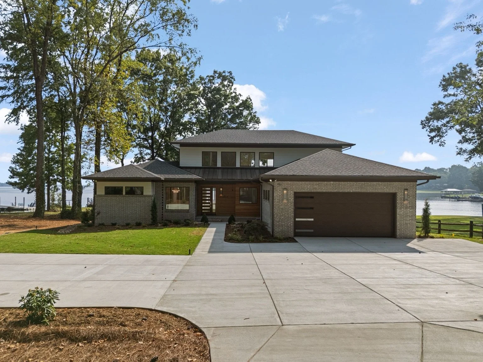 Bringing our homeowner&rsquo;s vision for their cherished Cornelius property to life was such a special experience for our team.  This Prairie Modern retreat was designed to create a seamless connection between architecture and nature, with clean hor