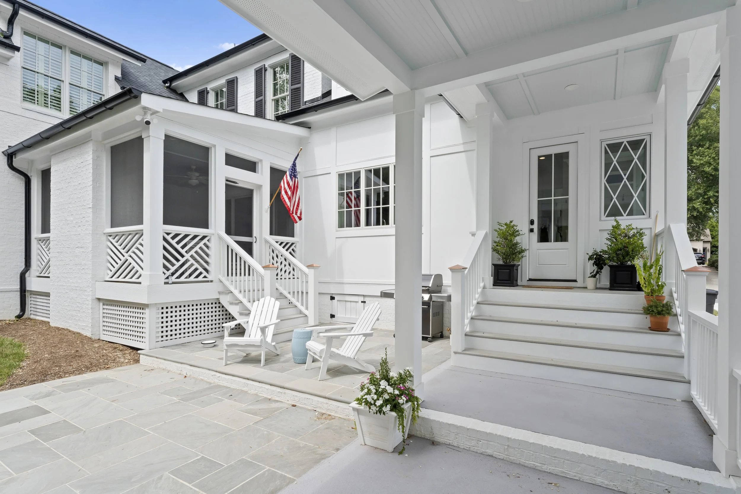 05-222 Brook St_Ext-12 (1).jpg