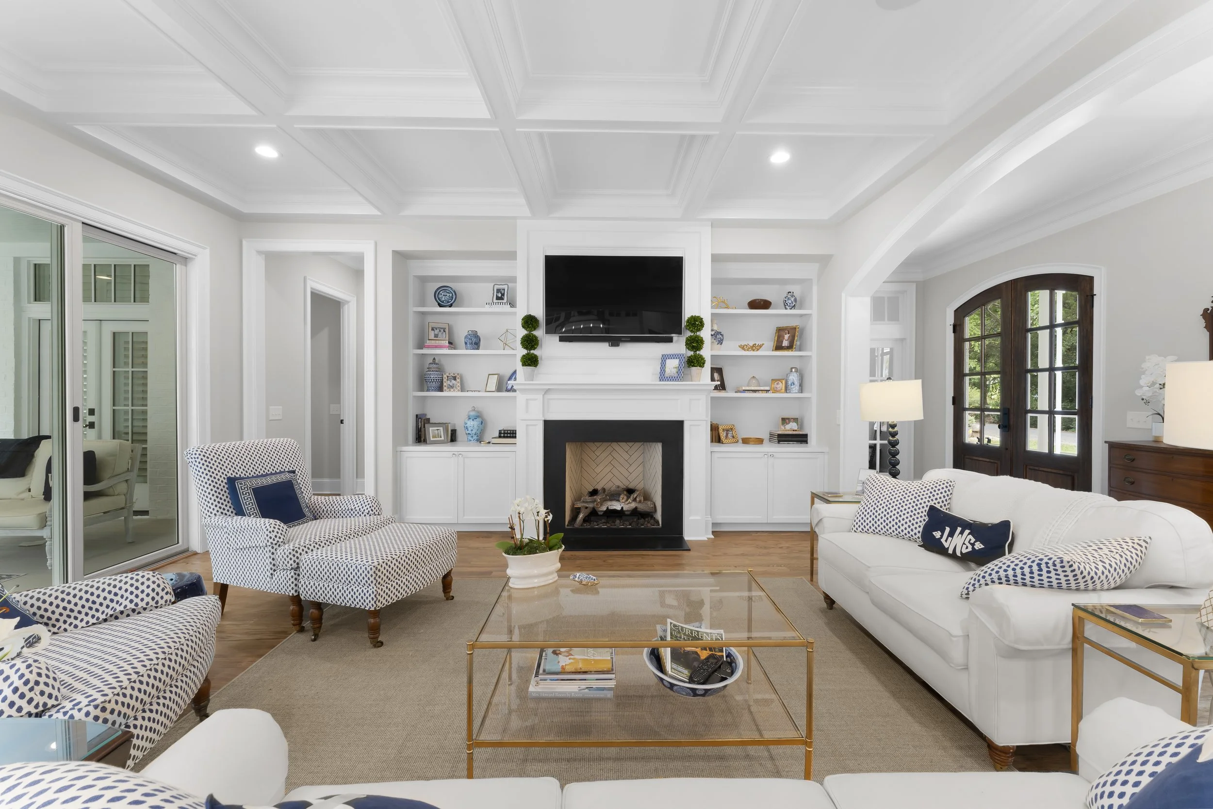11-222 Brook St_Int-05.jpg
