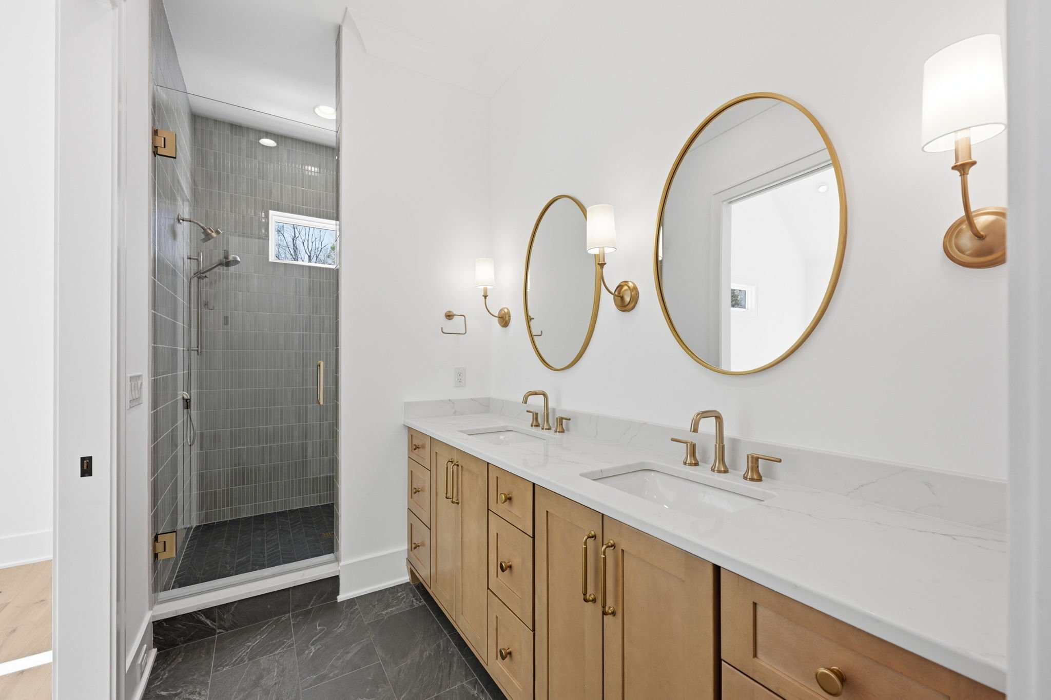 612 Bath 1.jpg