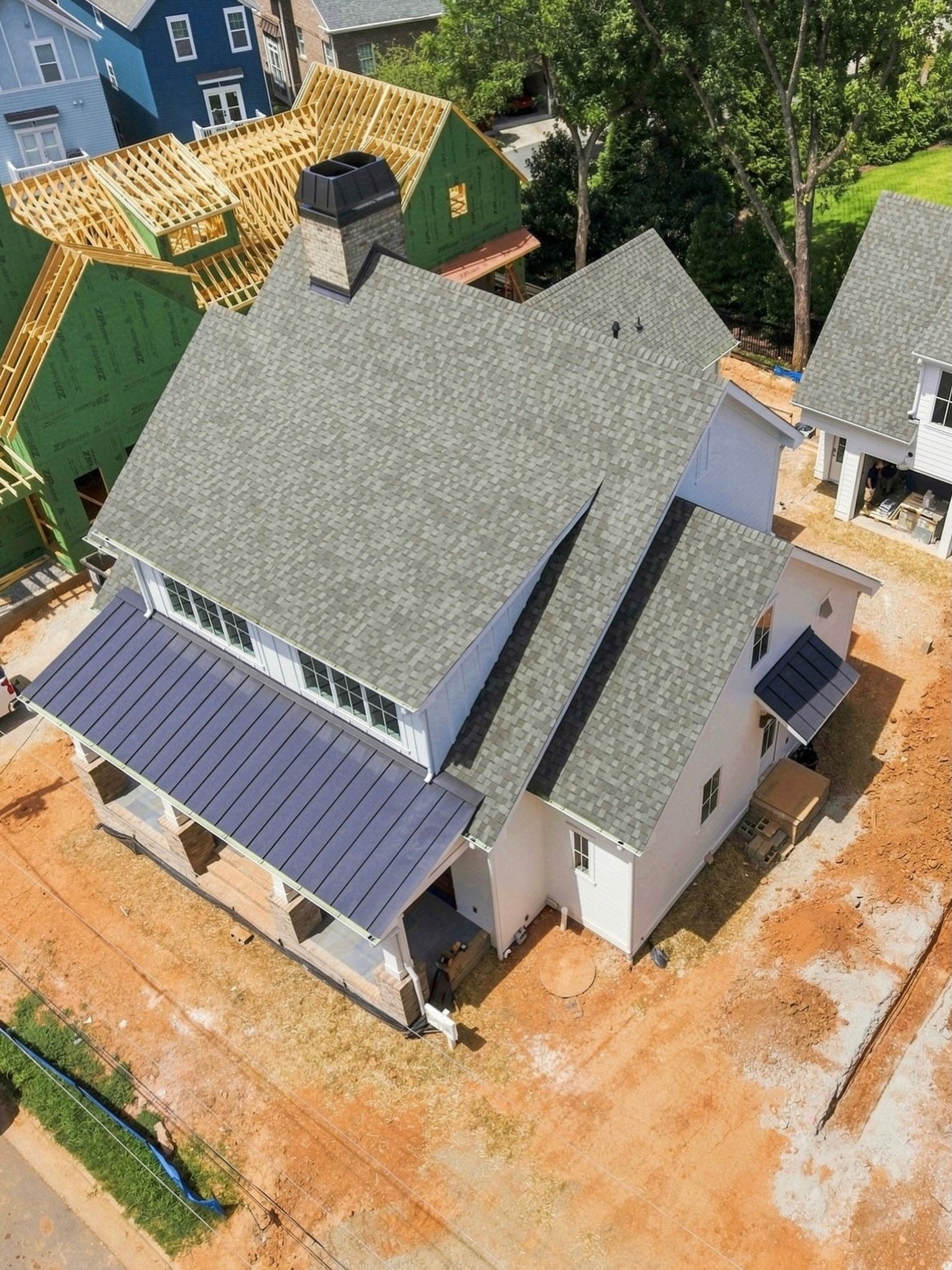 The right lot is about more than a beautiful piece of land. It&rsquo;s about finding the right fit for the home you want to build and the way you want to live. 

At Holliday Homes, we identify and secure lots ourselves, focusing on desirable location