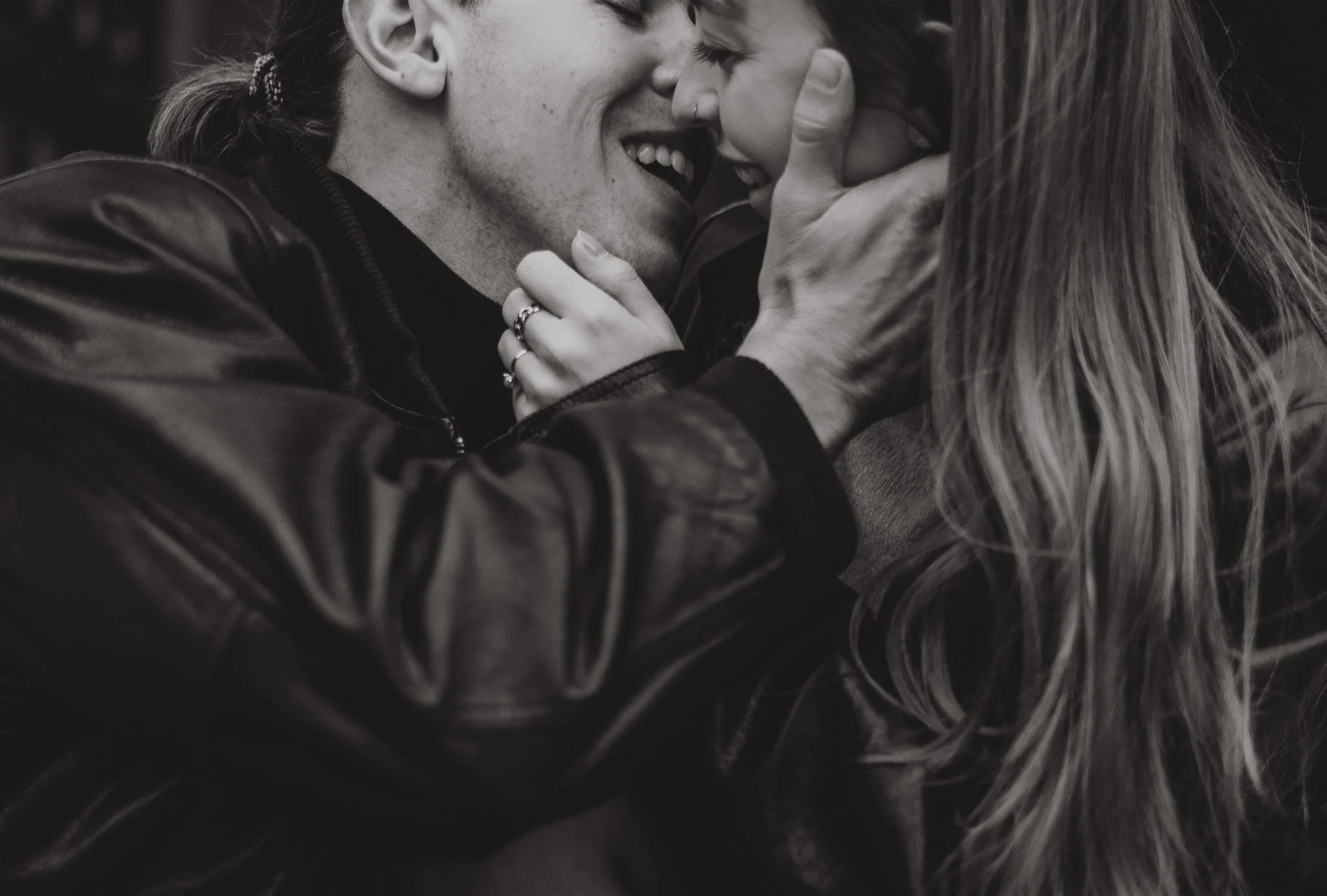 Romance in the city | a autumn inspired Couple Shoot