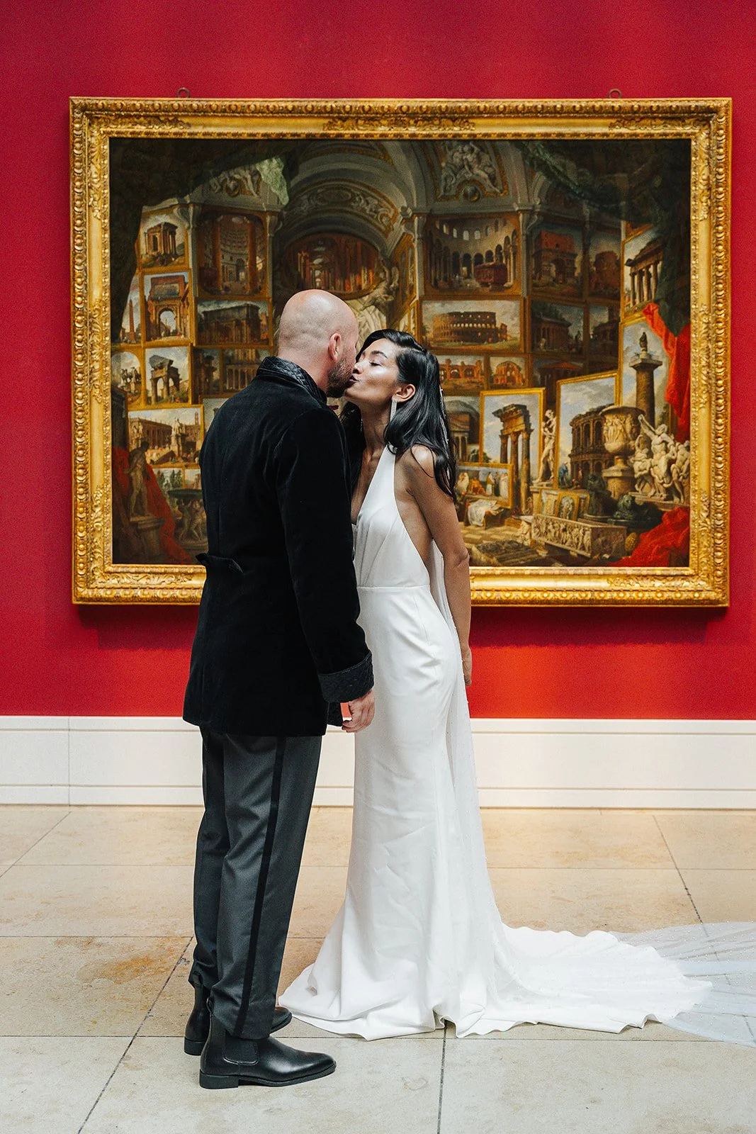 Love is art | Bridal editorial in the museum