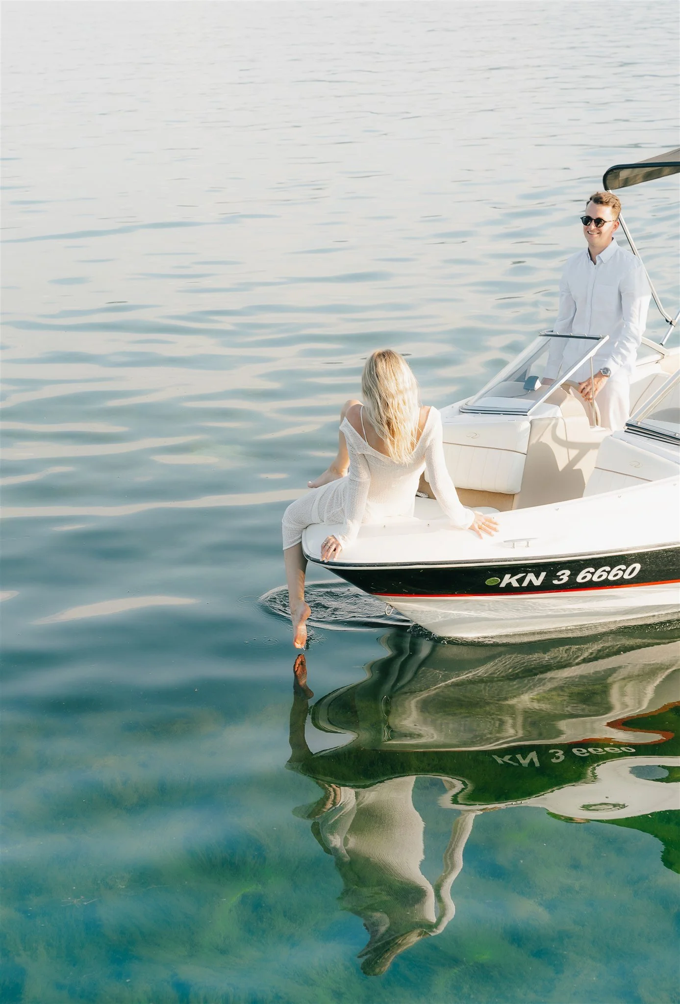 Romance on a boat | Coupleshoot Lake Constance