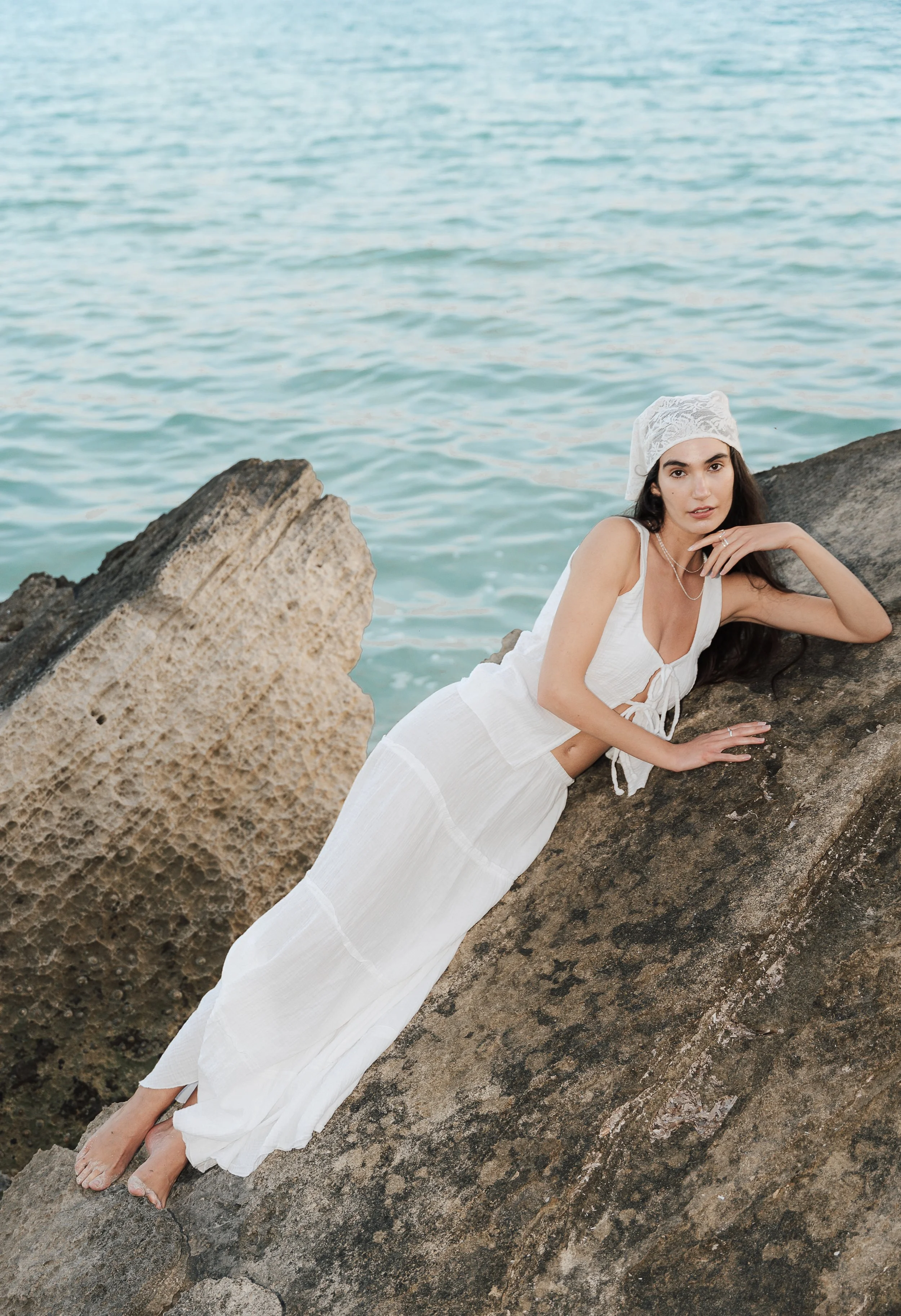 Destination wedding couple shoot in Mallorca with natural light and ocean view. Best wedding photographer Mallorca