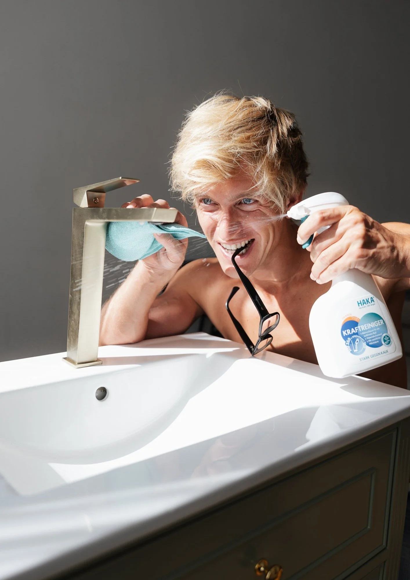 HAKA cleaning spray in an editorial product shot – brand and product photography by Anna van der Veen