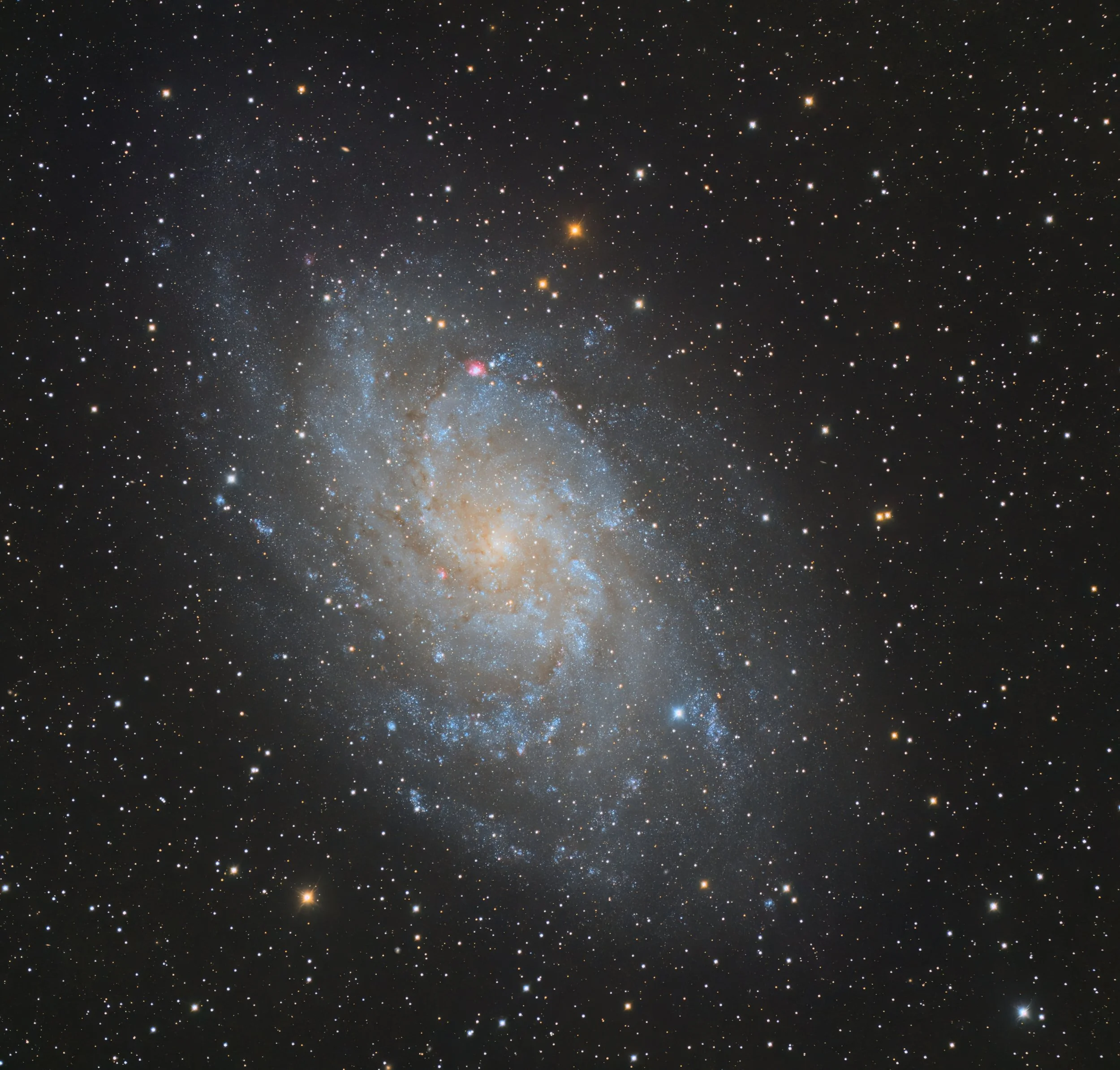 m33-DeNoiseAI-low-light.jpg