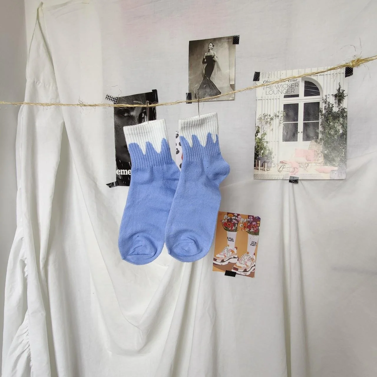 Short Drip White Blue Socks