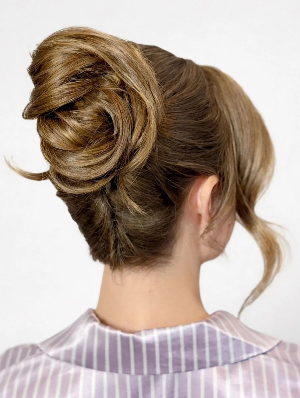 Classic twist up style or updo some would say&hellip;
Change of background for the aesthetic

Wedding hairstyle inspo

#weddinghair #guelphontario #bridalhairstyle #updos #bridal