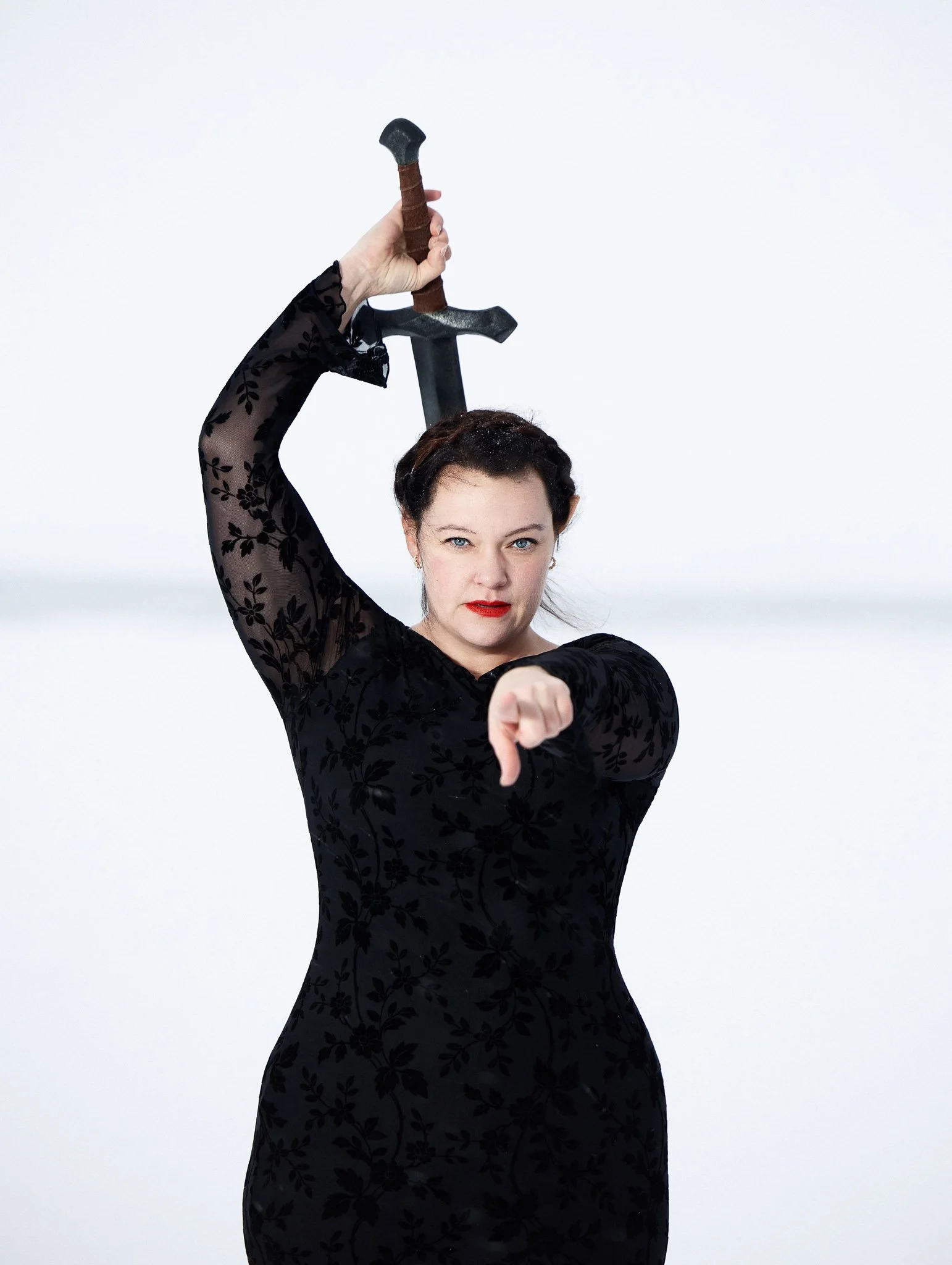 Nesta-Woman With Sword-Fantasy-Narrative Photography-Mythos Lens-Web.jpg