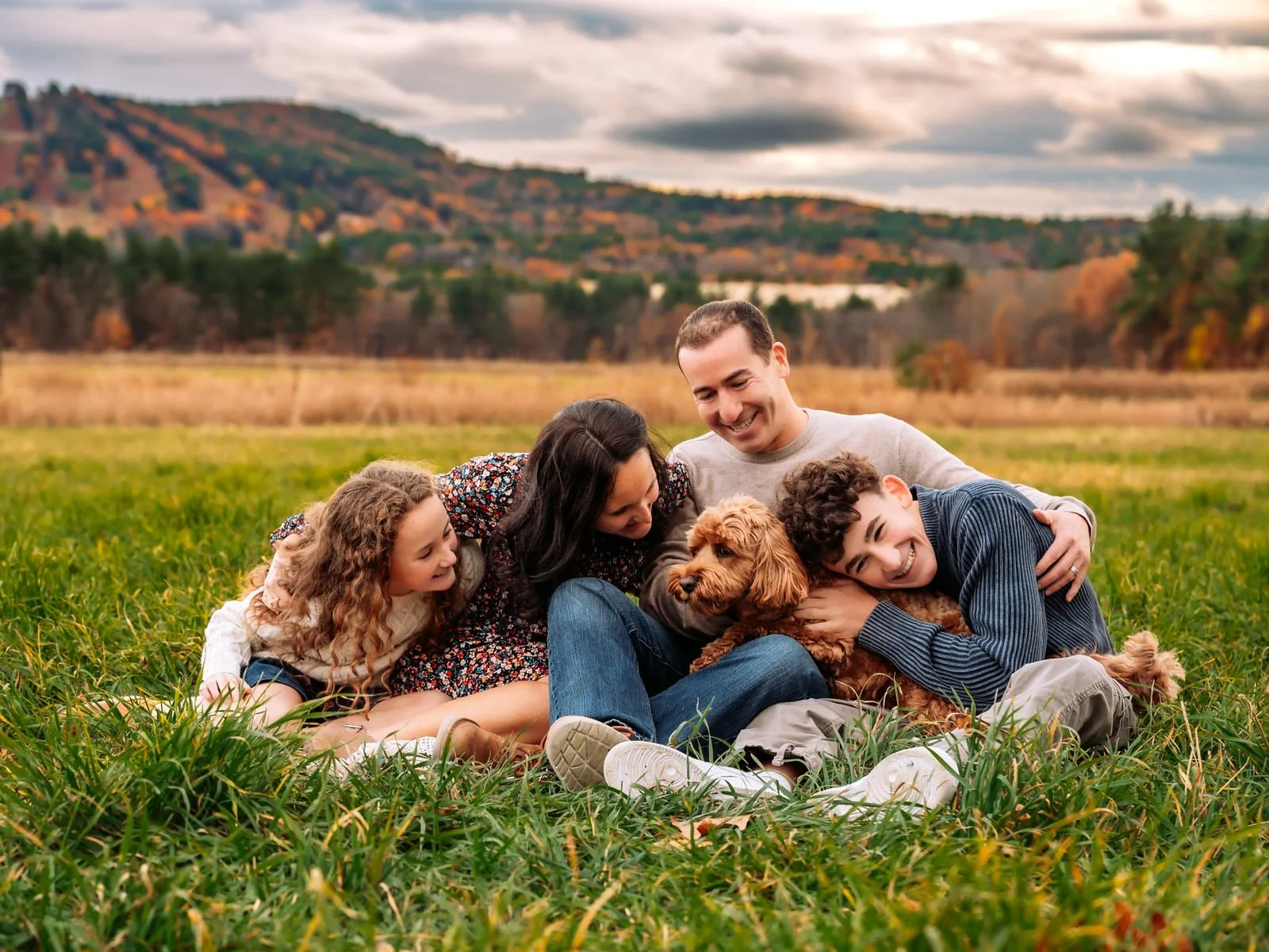 outdoor-adventure-family-session-concord-nh.jpg