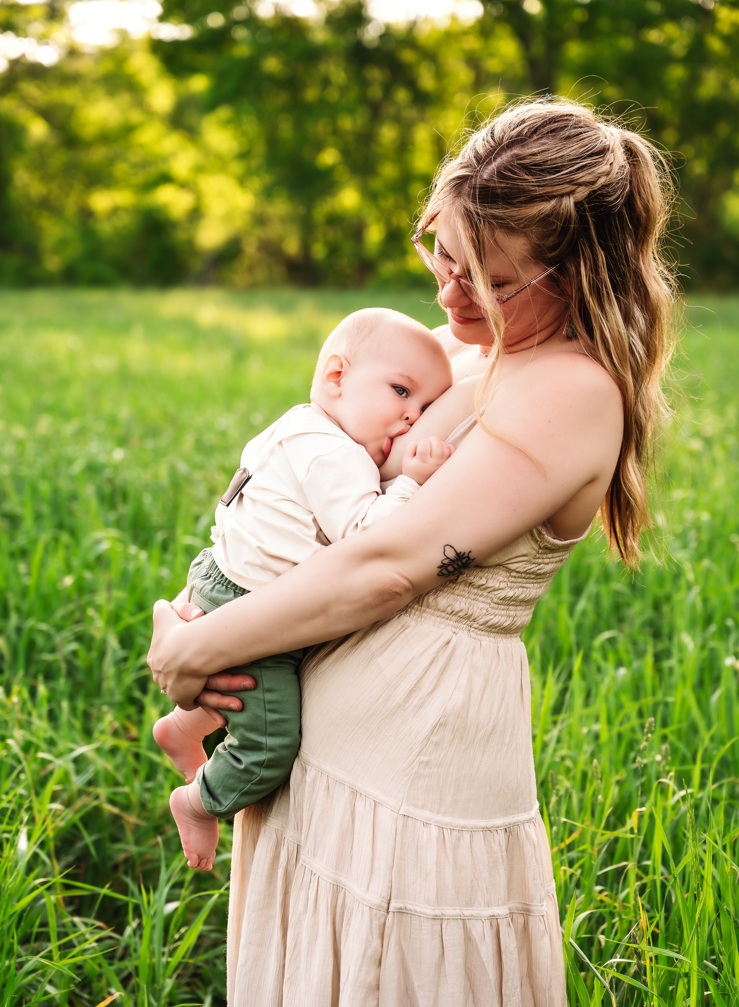 5-26-26 elisabeth Motherhood-33.jpg