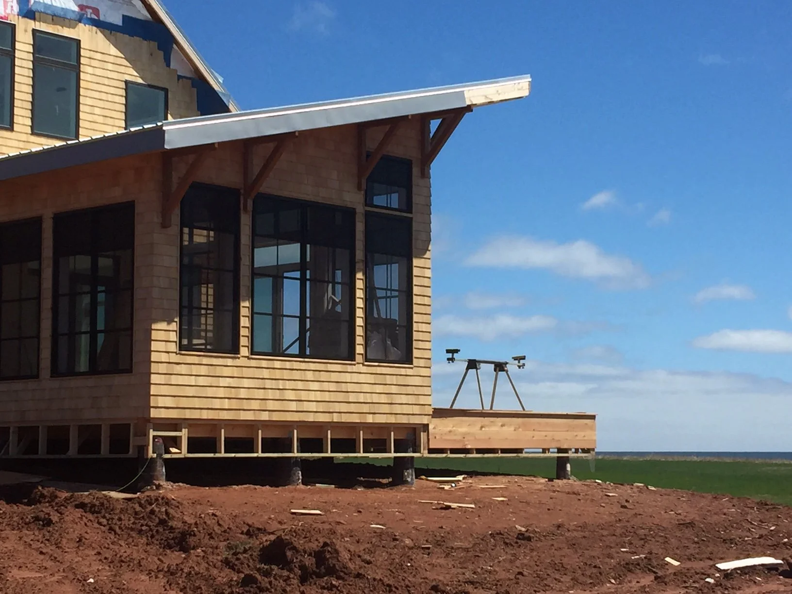 Screen porch  West 2.JPG