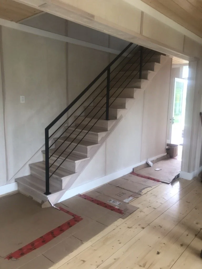 stair railing @ main floor.JPG