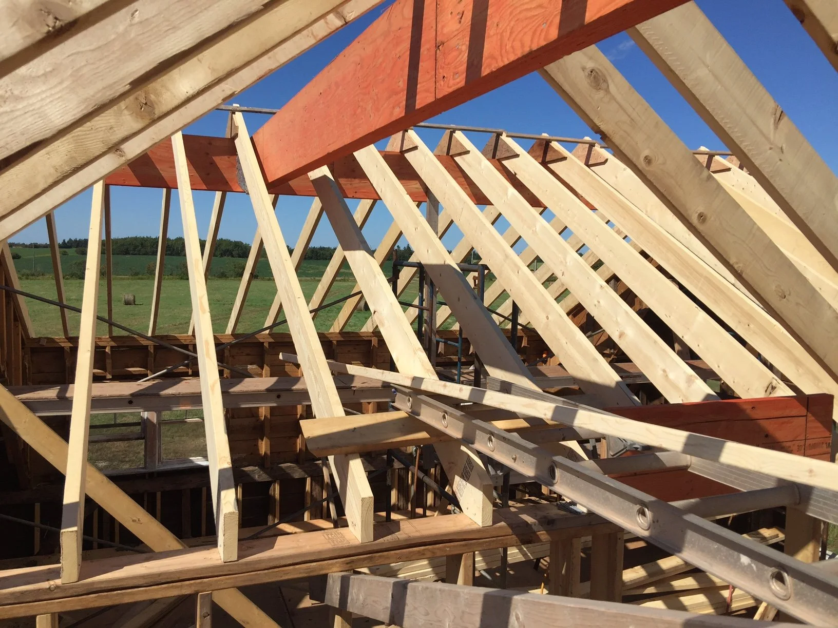 master ridge beam looking Northeast.JPG