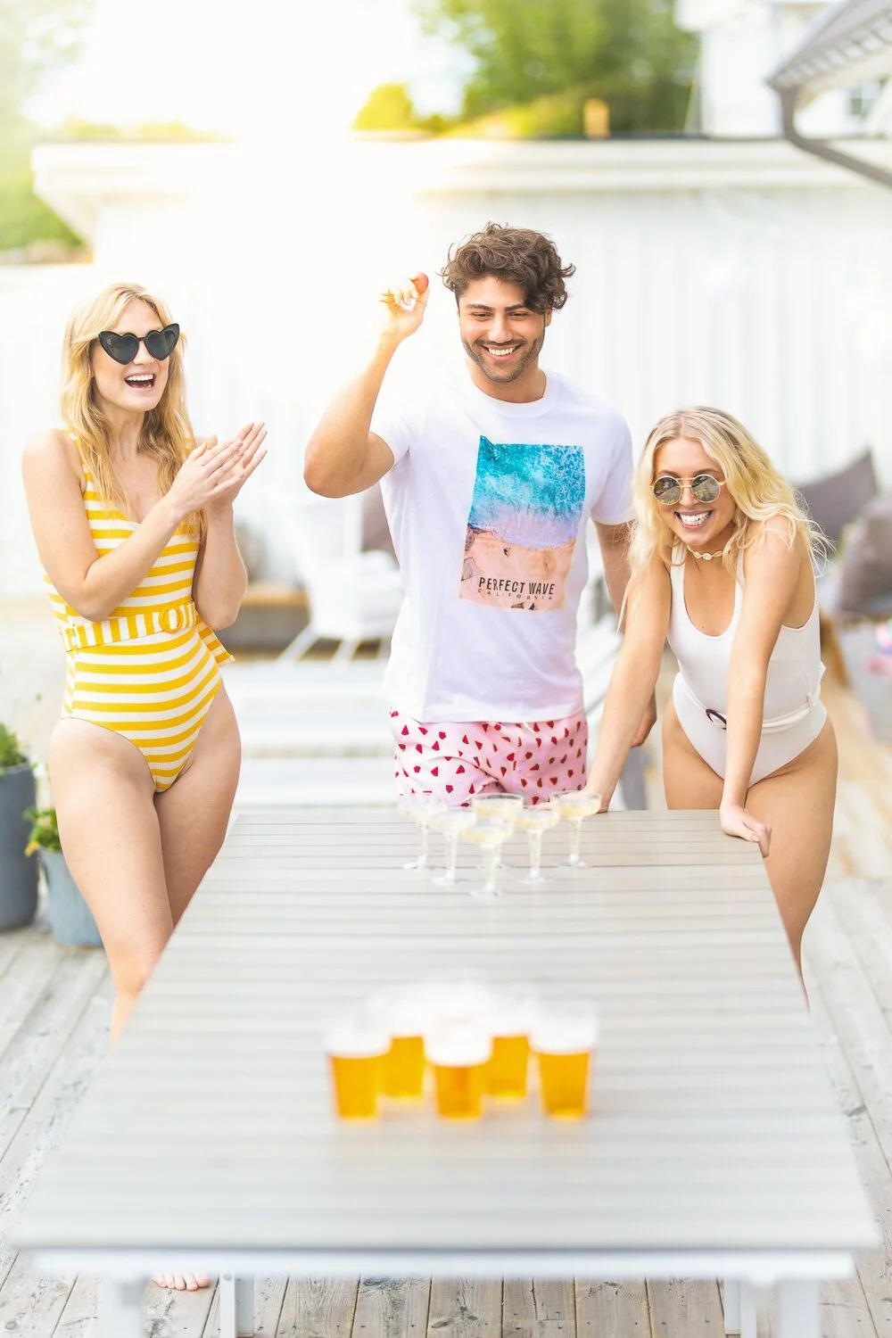Copy: “Who would you pick in your team? Get Procecco and Beer Pong wars for late summer nights for 179 kr. Cheers 🥂”