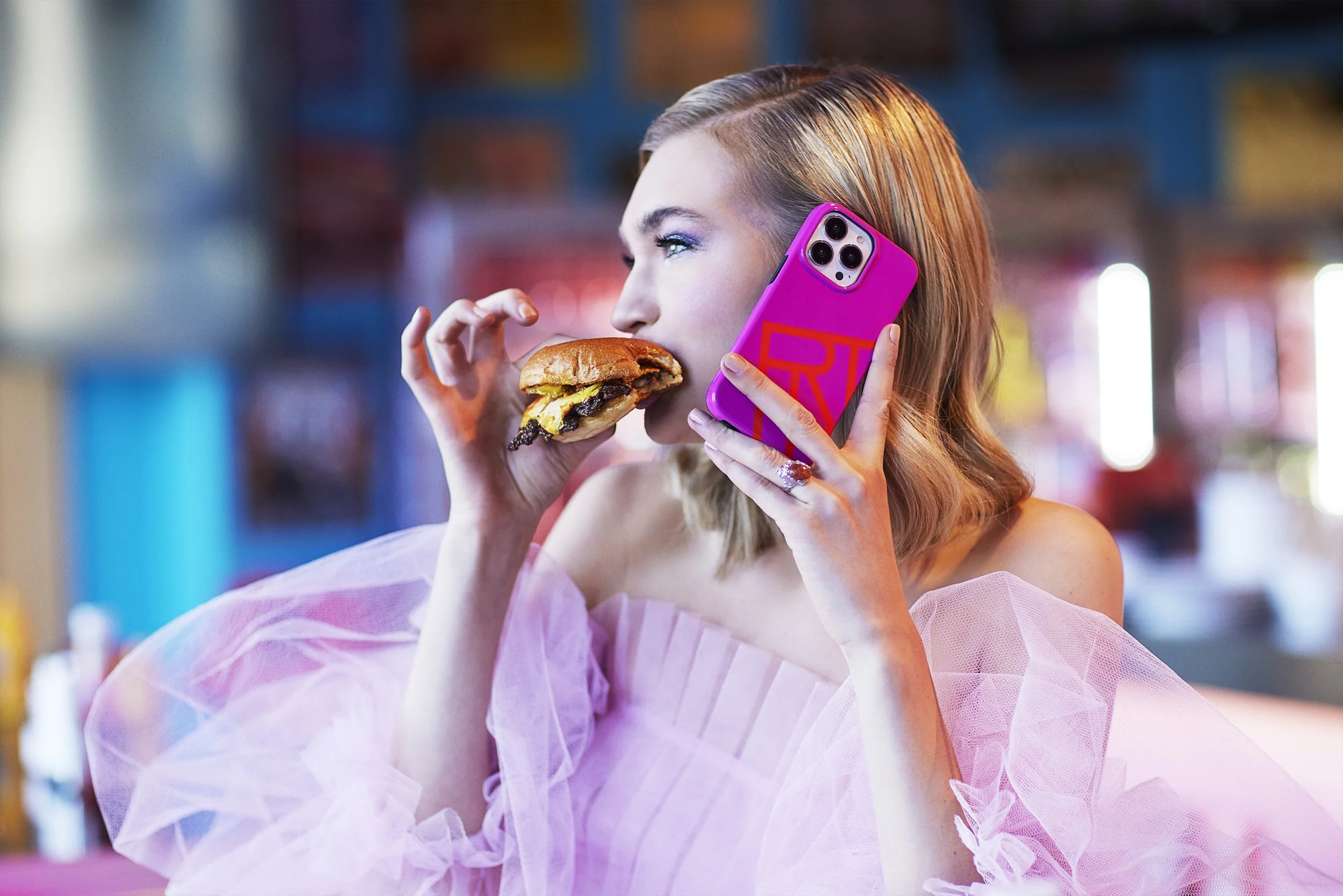 fuchsia case + rockin grill 2 (kopia).jpg