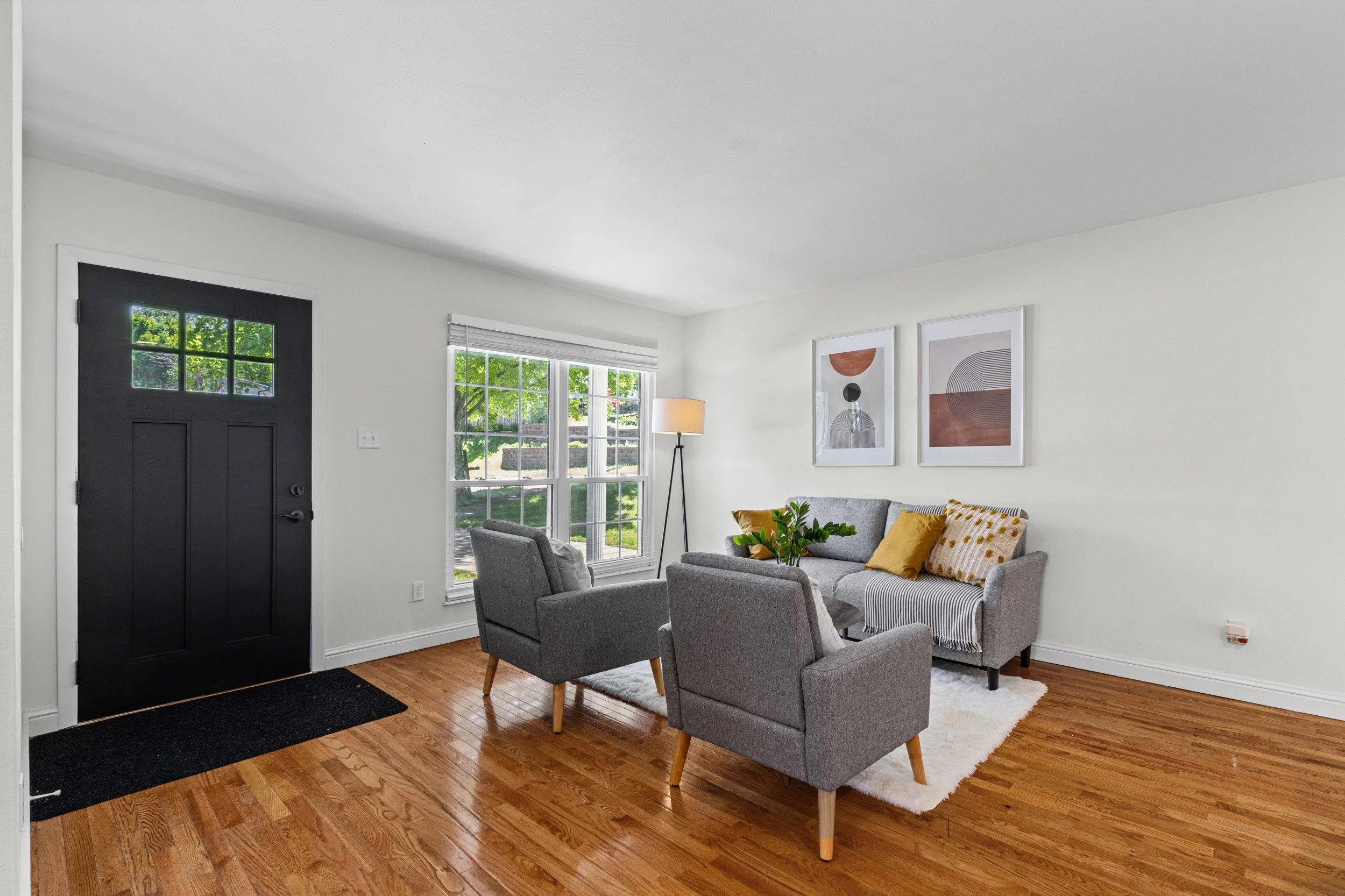 mid_century_modern_living_room_rueben_wuerdeman_top_realtor_st_louis_mo.jpg