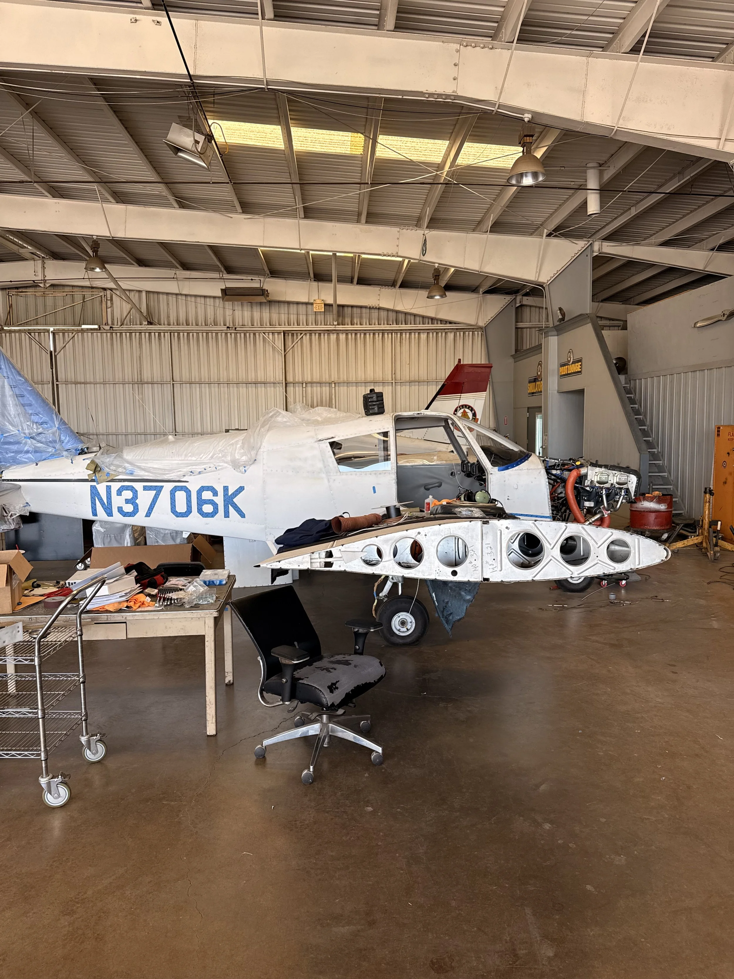 Volare Aviation Piper Cherokee on the ramp in Rock Hill Flight instructor briefing a student before a Discovery Flight Glass cockpit in Volare Aviation training aircraft Volare Aviation team in Rock Hill South Carolina