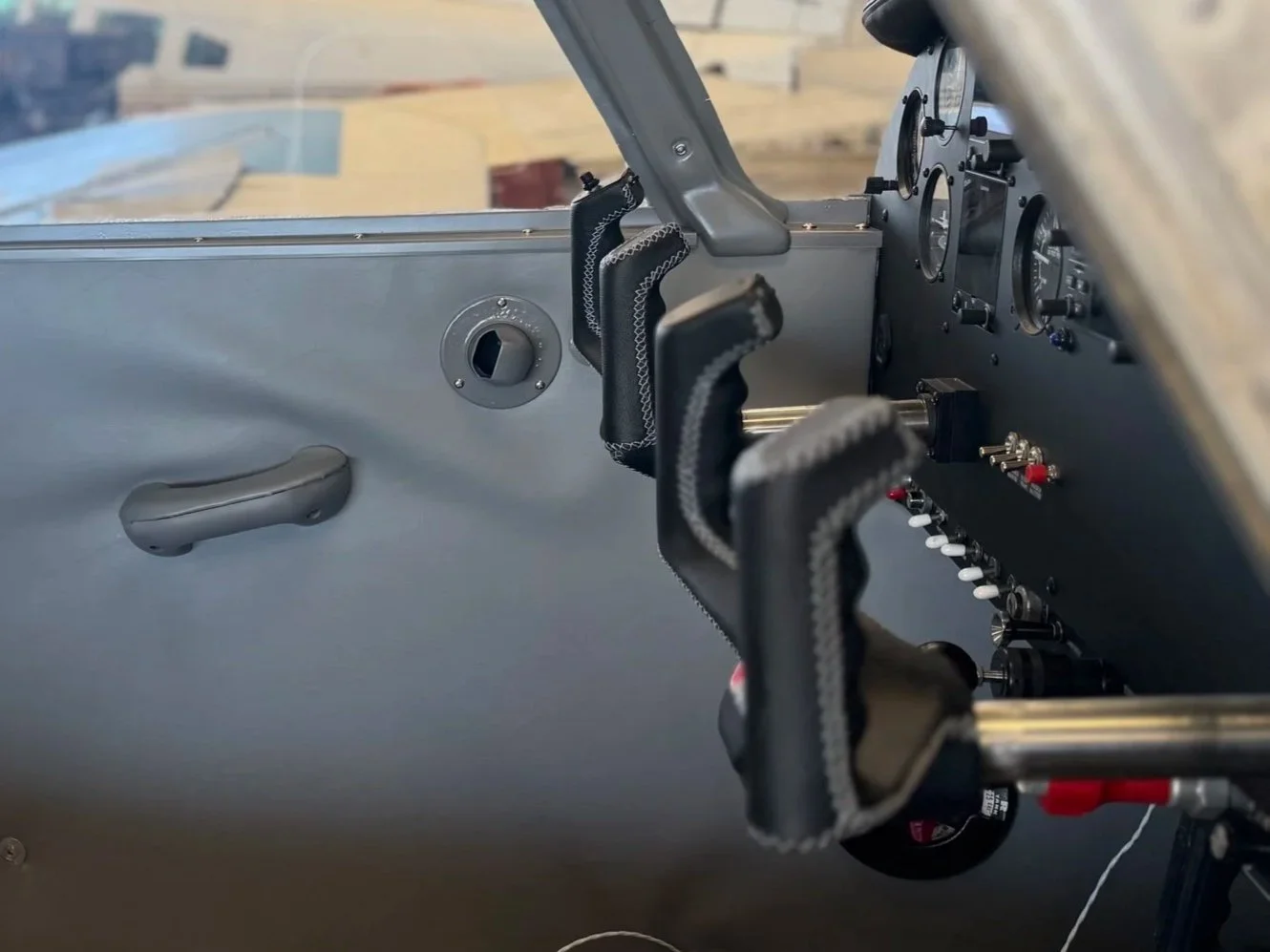 Volare Aviation Piper Cherokee on the ramp in Rock Hill Flight instructor briefing a student before a Discovery Flight Glass cockpit in Volare Aviation training aircraft Volare Aviation team in Rock Hill South Carolina