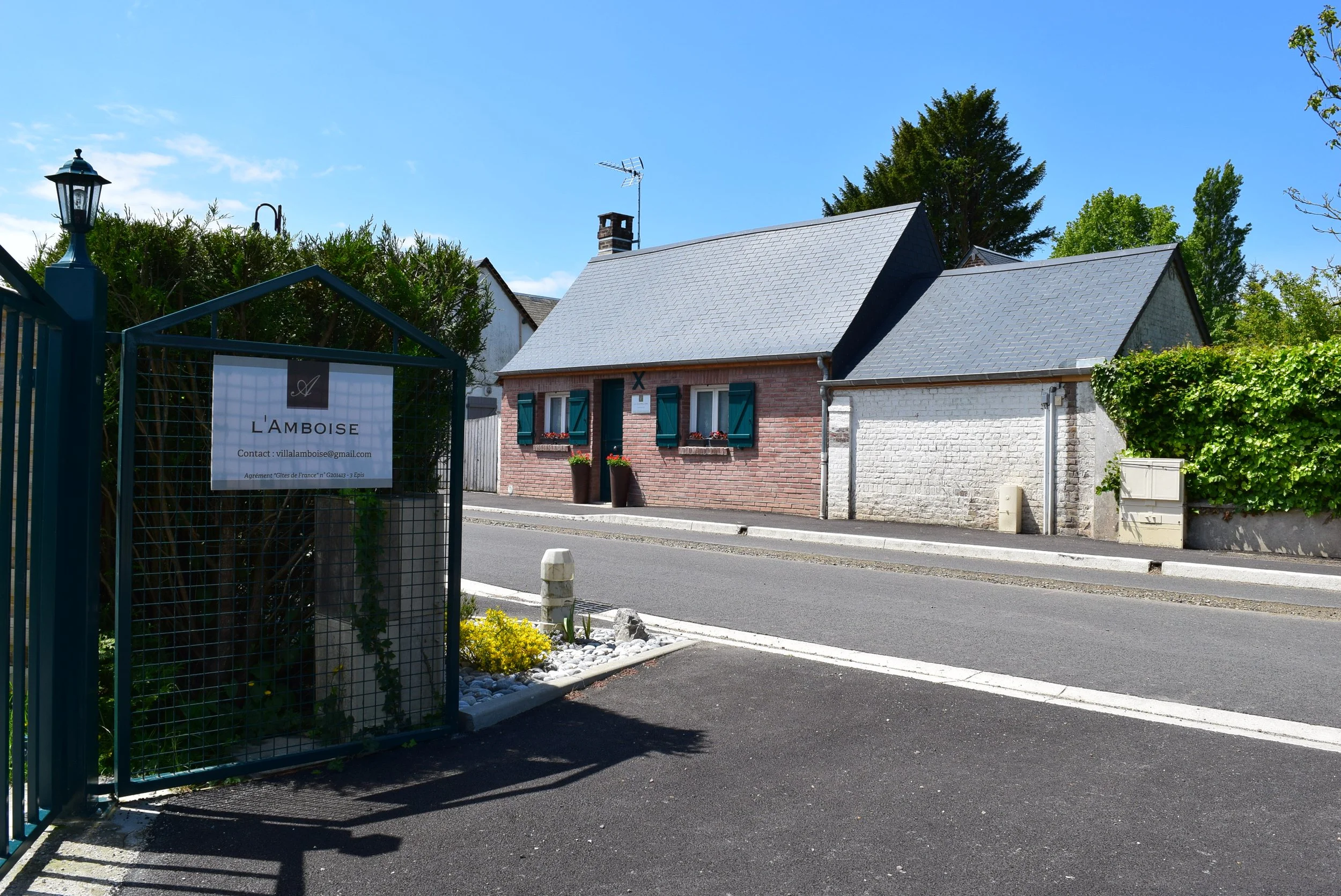 La Chambalière et l'Amboise sont en face l'une de l'autre avec possibilité de les louer ensemble