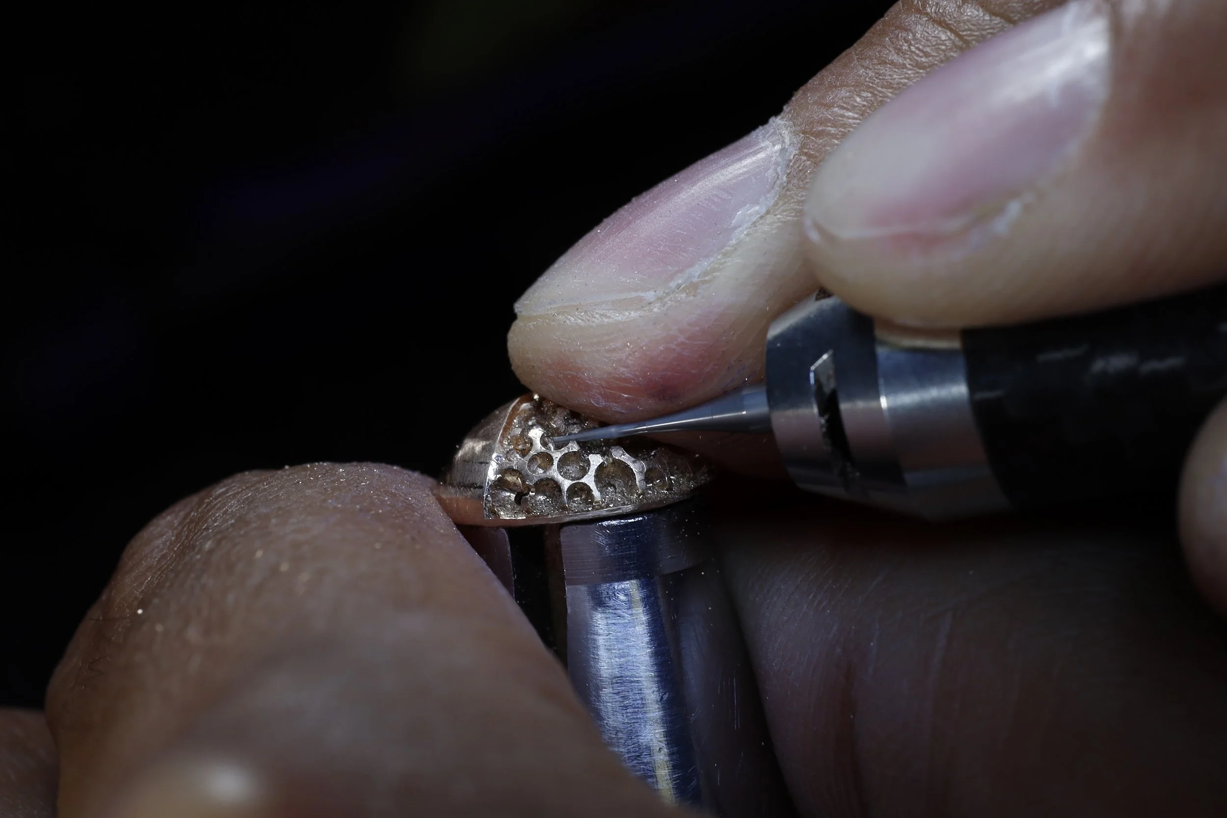 Cutting metal to prepare concave pavé setting on ring, hand setting work by Arsen Gugunava London