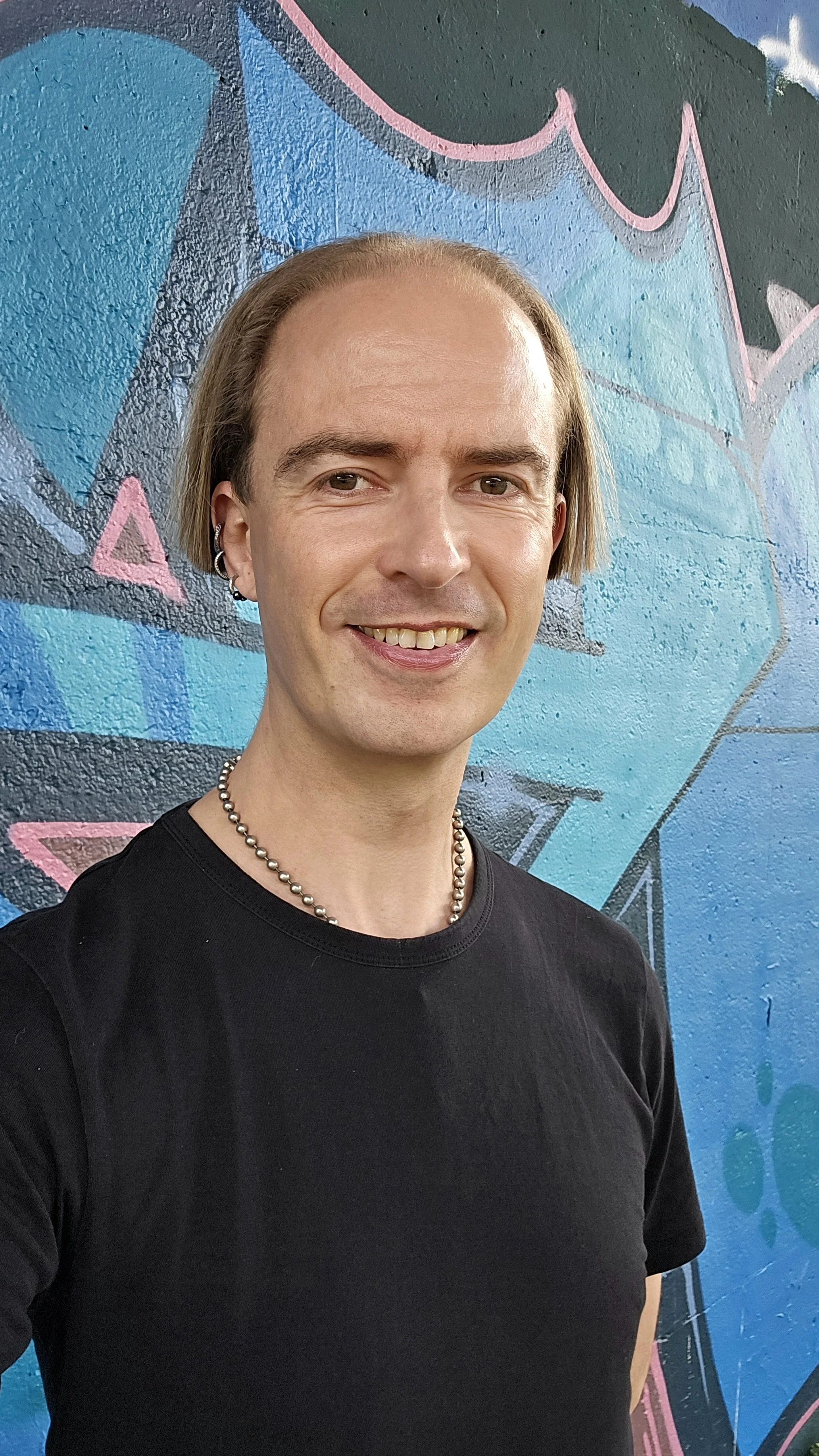 Jonathan Hills Level 7 Qualified Counselling