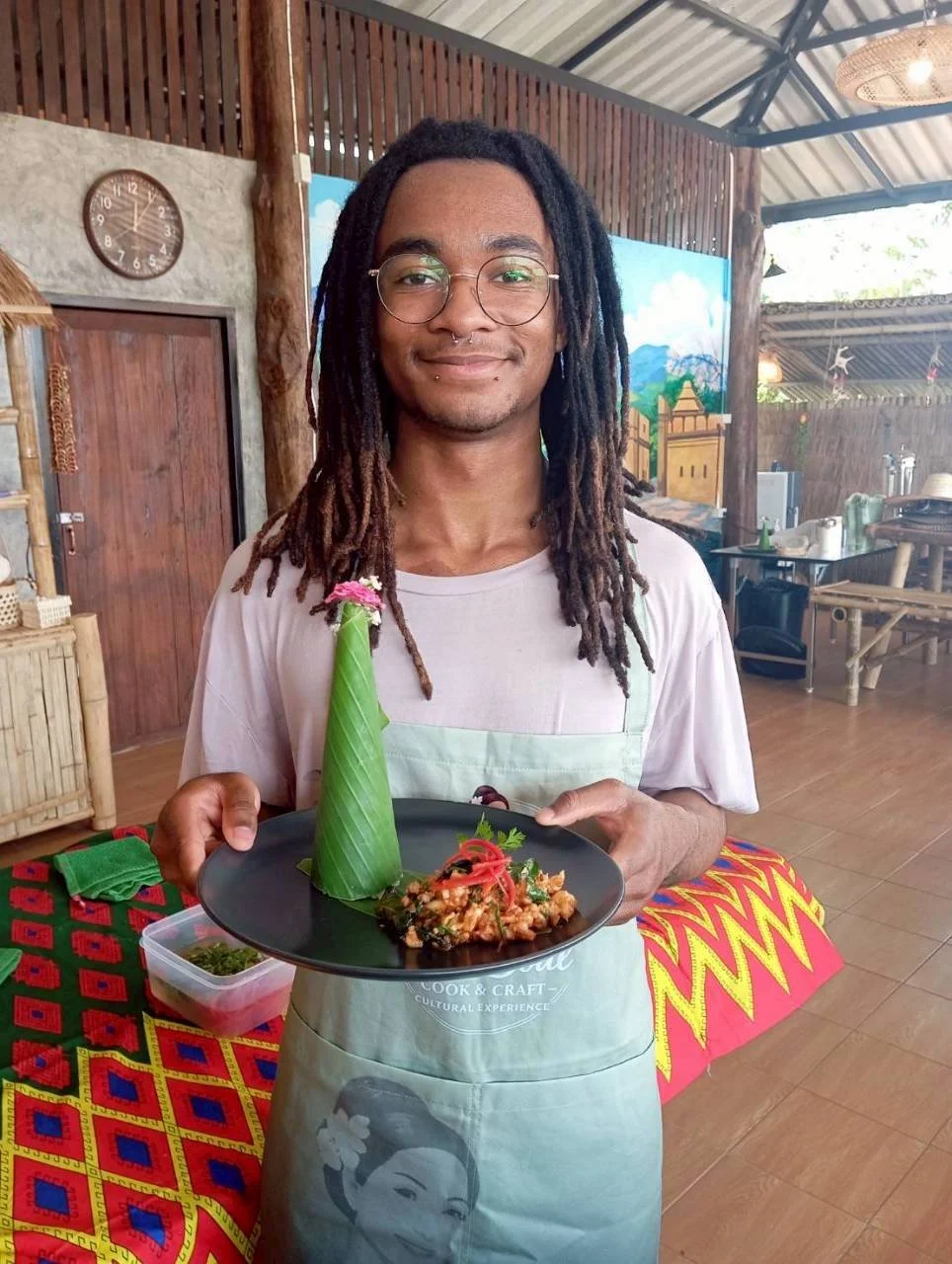 LINE_ALBUM_1142026_260418_5 - Copy.jpg