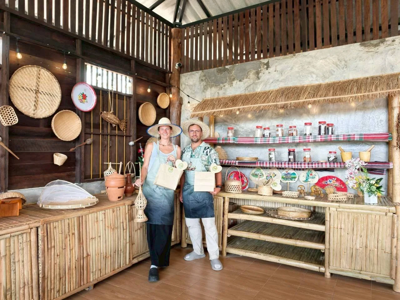 LINE_ALBUM_K.Denis _ K.Thomas_260402_4.jpg