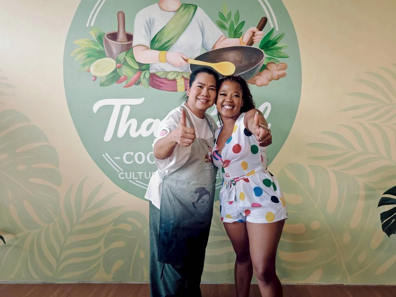 LINE_ALBUM_1142026_260418_6 - Copy.jpg