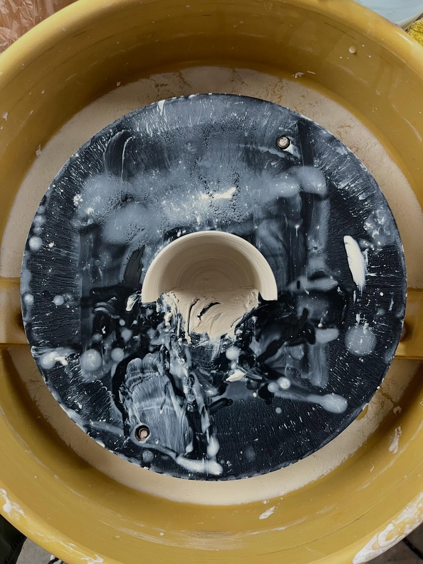 my word for the year is flow

2025 felt like a growth spurt&mdash;intense, expansive, and over before I could fully catch up. It was a year of surrender: releasing expectations, relationships, and versions of myself that no longer fit. In that lettin