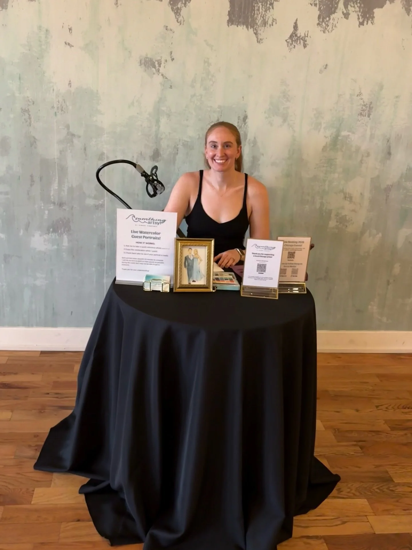 First live painting event in the books! 

I learned a ton and definitely gained momentum throughout the night. I&rsquo;m excited to keep it going and grow my little business 🤗

#weddingpainter #liveportraits #chicagoweddings #chicagobrides #portrait