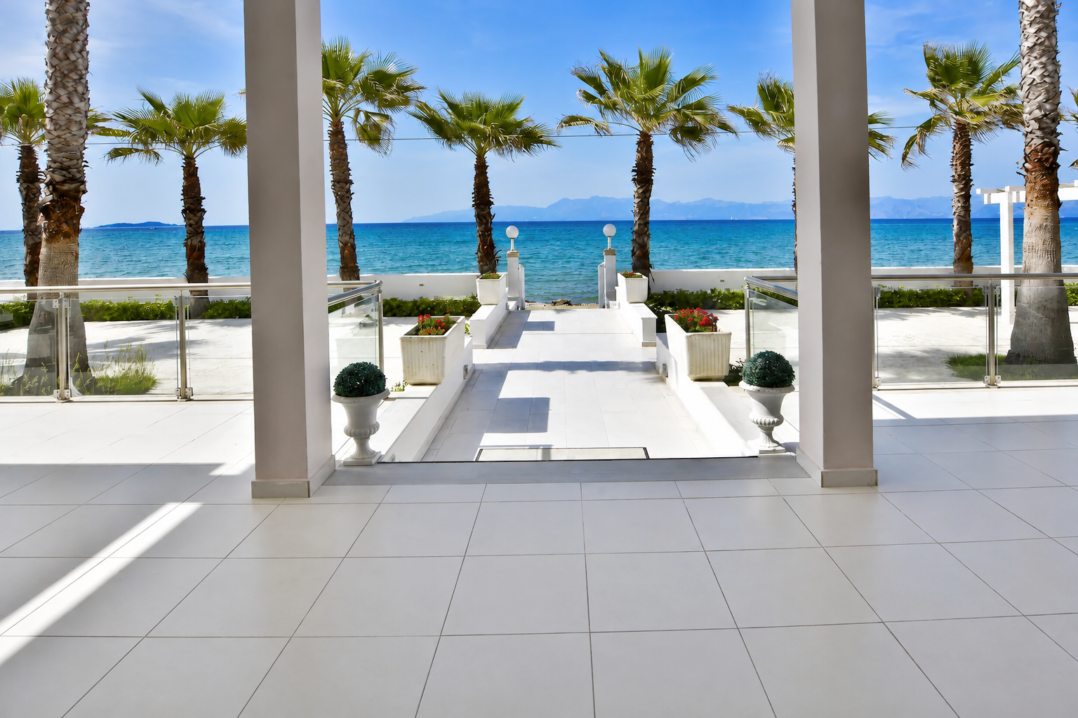 Sidari Beach Hotel Corfu: A Stylish Beachfront Stay in One of Corfu’s Most Popular Resorts