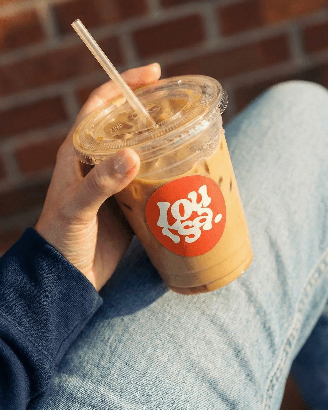 SOLEIL 🌞 SOLEIL 🌞 

Les beaux jours s&rsquo;en viennent&hellip; on le sent.
Et nous, on est d&eacute;j&agrave; en mode latt&eacute; glac&eacute; au soleil ☕️🧊