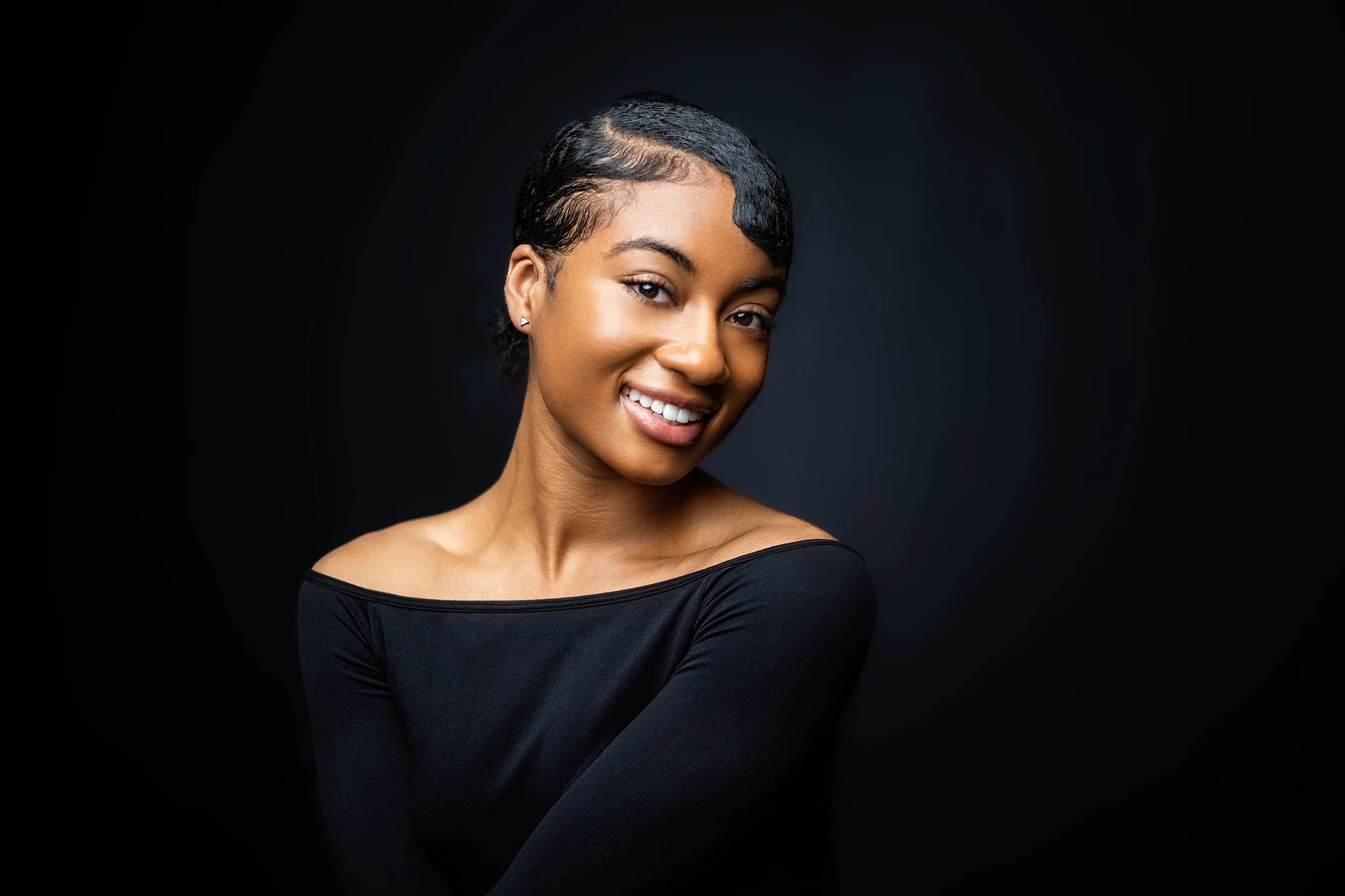 Jade Benton - Short Hair - SO.WEBP