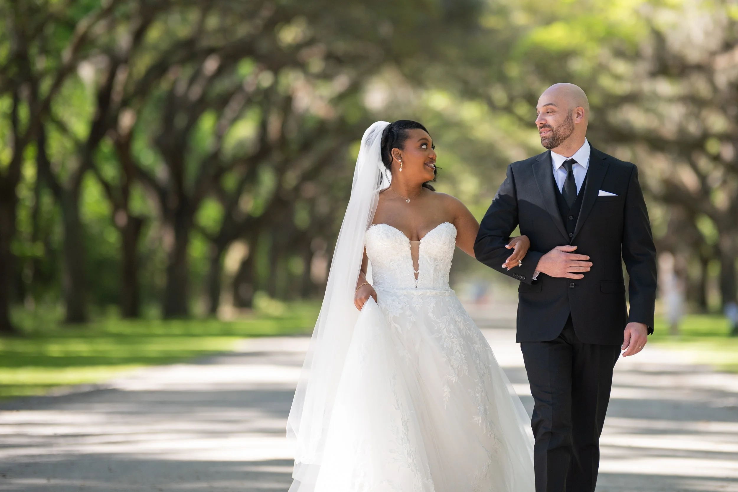 Photogenic Savannah Wedding Venues (and How to Get the Best Photos at Each)