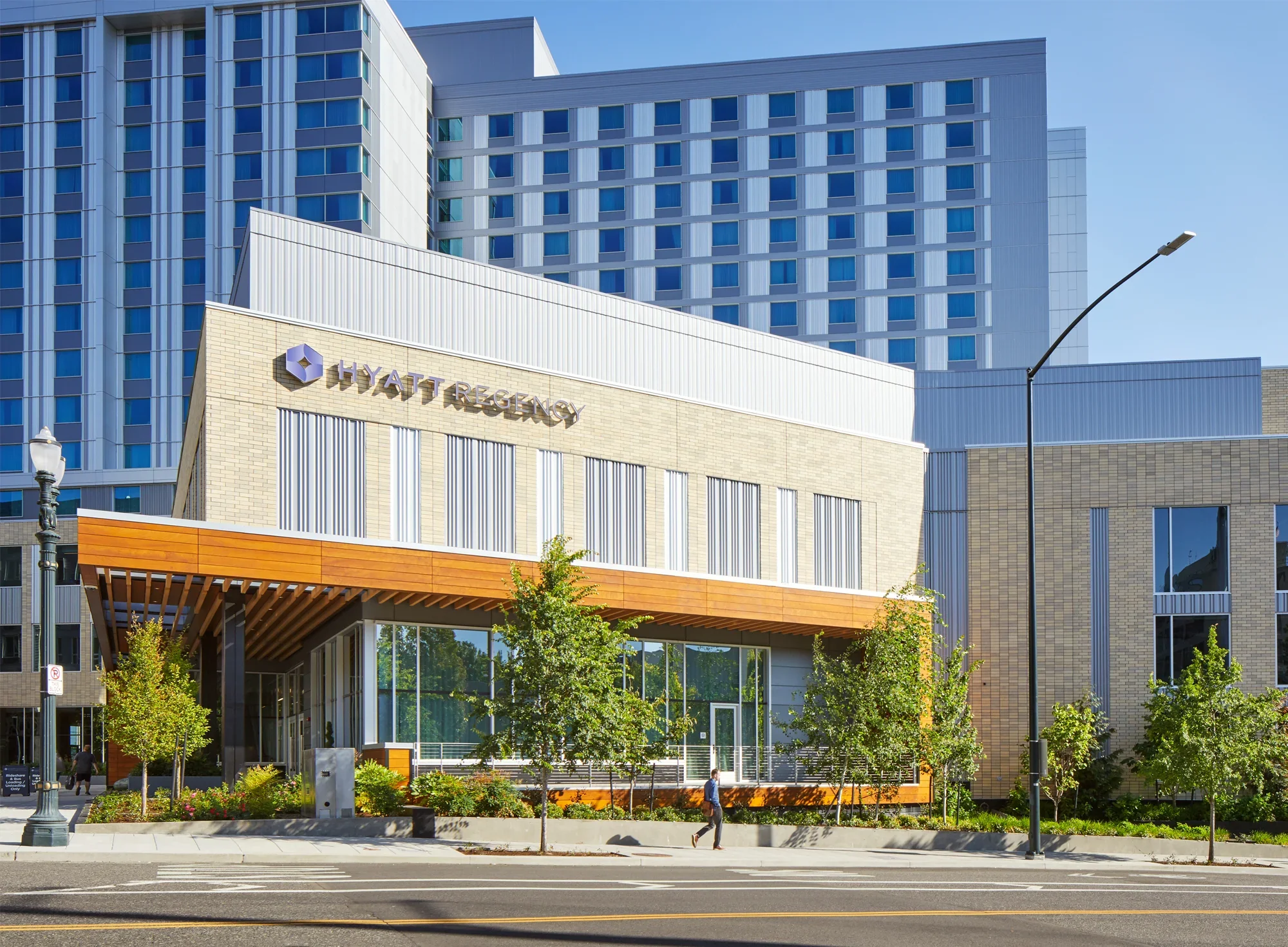 Hyatt Regency - Exterior_01.webp