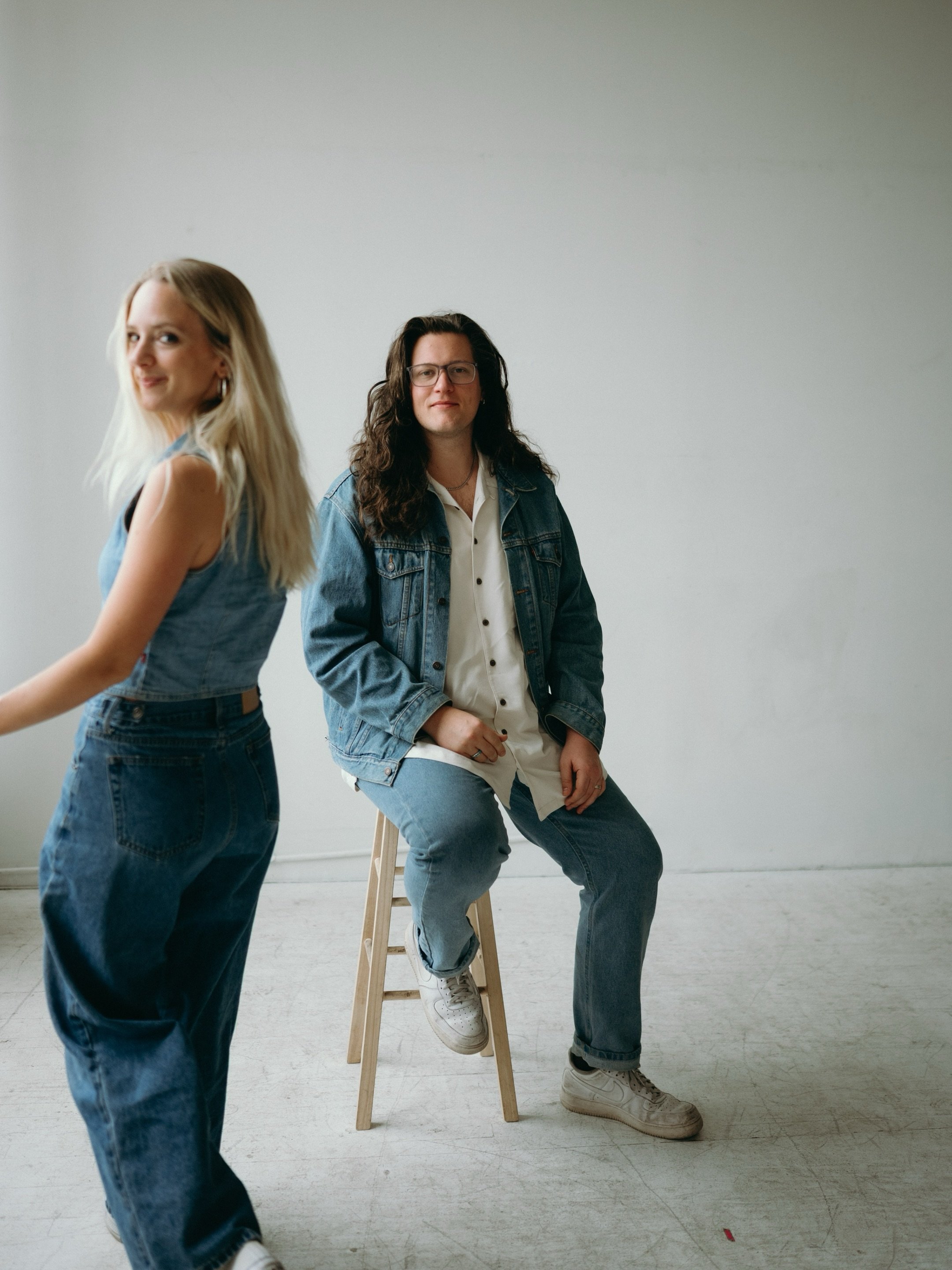 YOU GUYS. It is my absolute joy to announce that Luke has officially joined the @oliviafaith_ team as a lead photographer. 

Luke has been a photographer for 15+ years, and has been working 25+ weddings per year for @oliviafaith_ the last few years. 