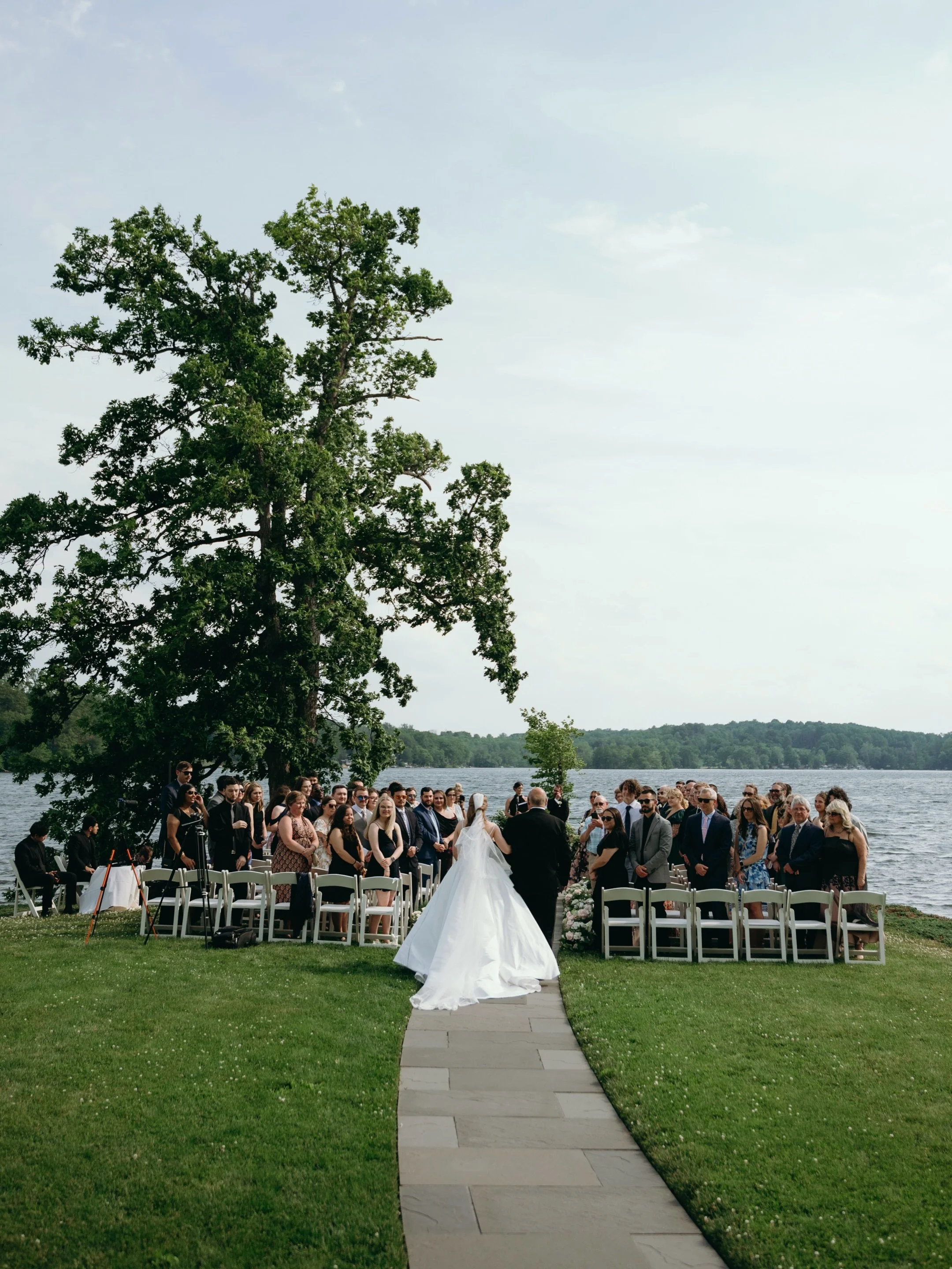 Erin &amp; Jonathan at @northshorehouse was all things beautiful and joyful and light. We will remember this one forever. 

Team:
Photo @oliviafaith_ 
Venue @northshorehouse 
Planner @theweddingplanandcompany 
Makeup @verosolimanbeauty 
Florist @laur
