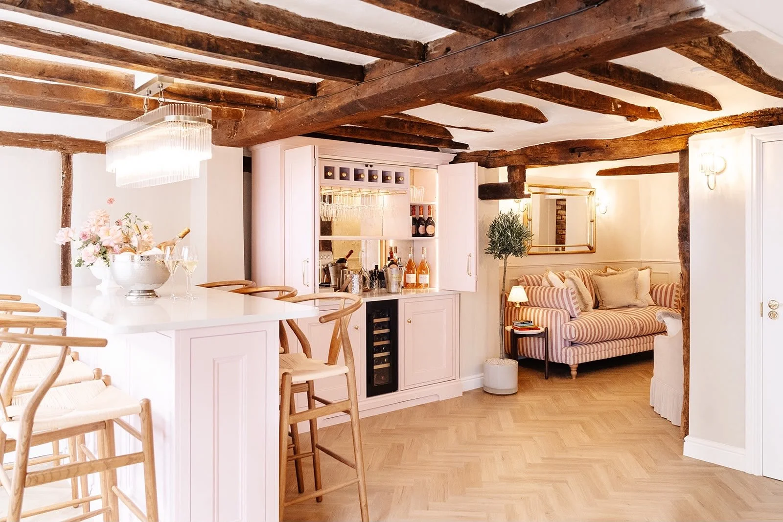 Pink Custom Bar