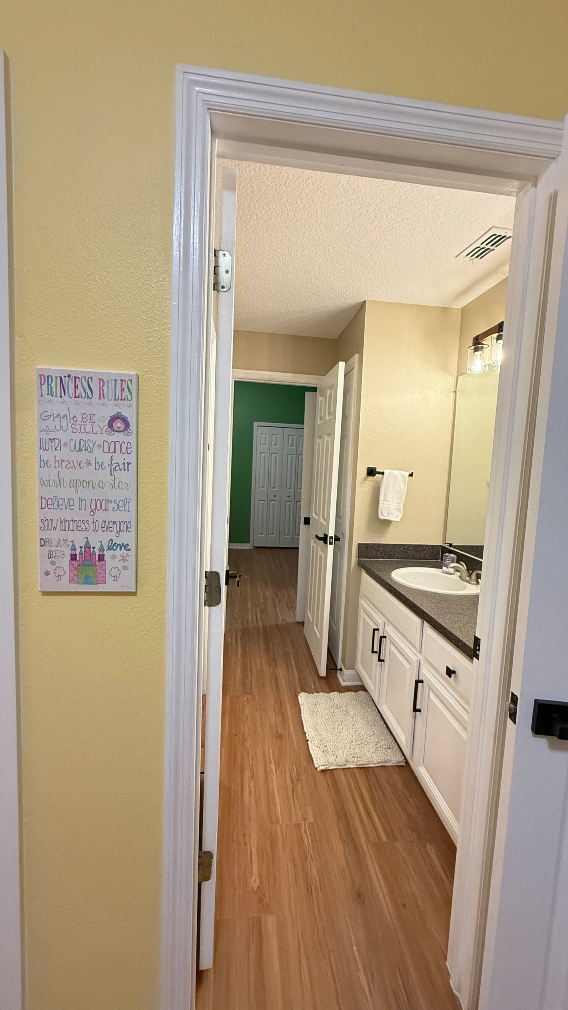 Shared Dino Bathroom