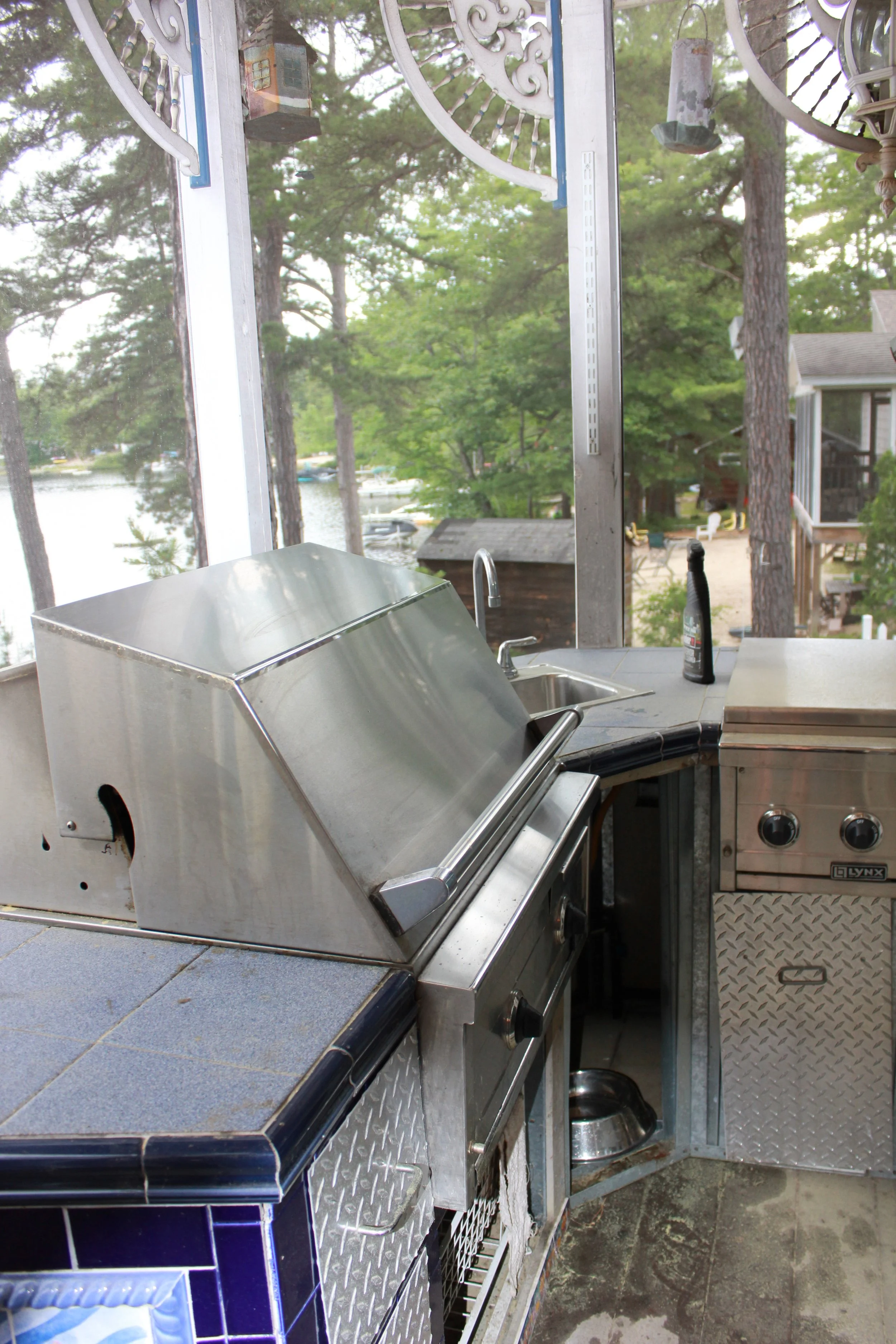 Deck Kitchen 